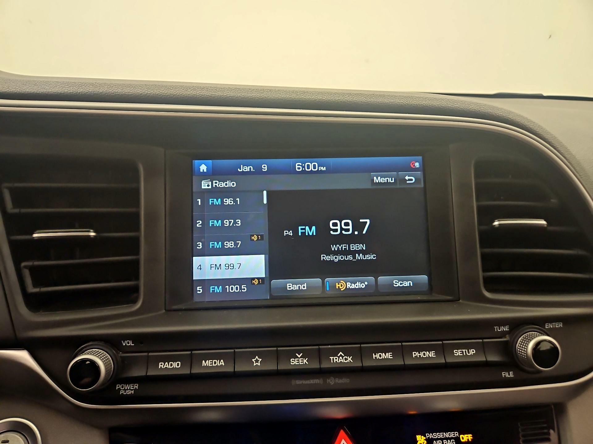 Thumbnail: 2020 Hyundai Elantra - 15