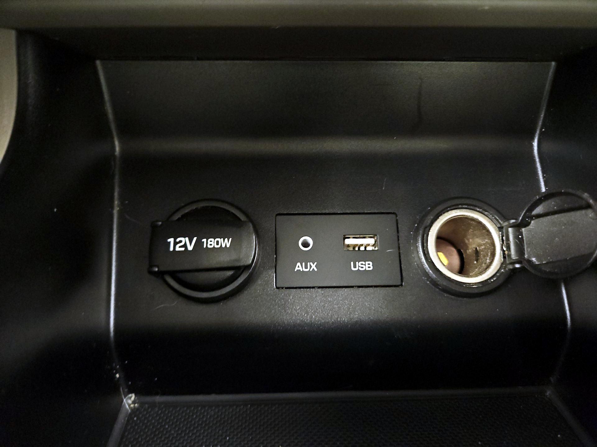 Thumbnail: 2020 Hyundai Elantra - 18