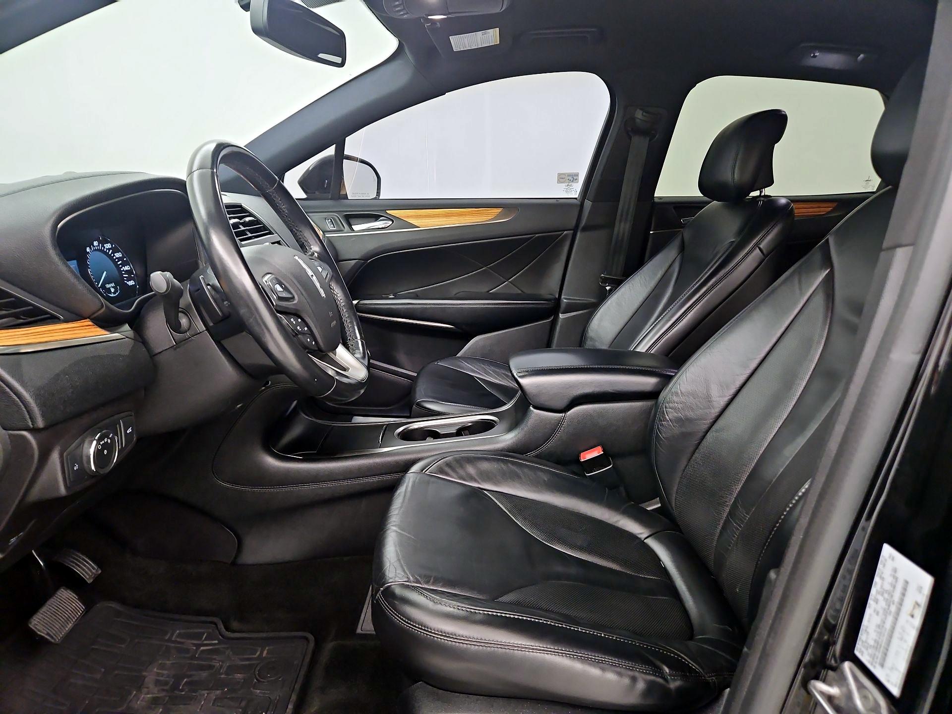 Thumbnail: 2016 Lincoln MKC - 11