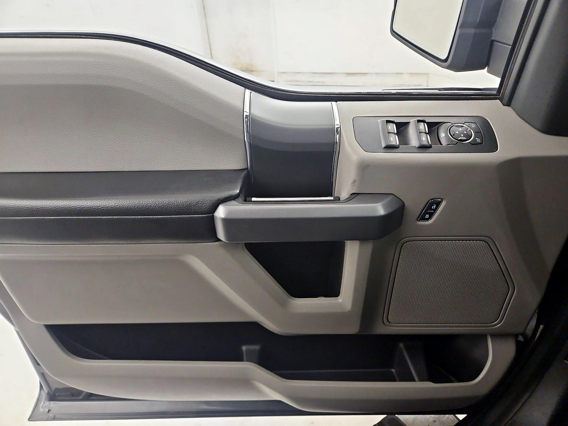 Thumbnail: 2017 Ford F-150 - 12