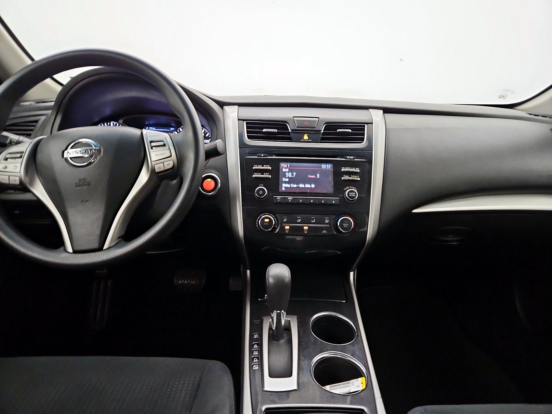 Thumbnail: 2014 Nissan Altima - 9