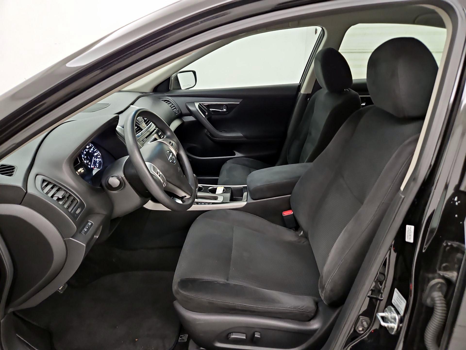 Thumbnail: 2014 Nissan Altima - 11