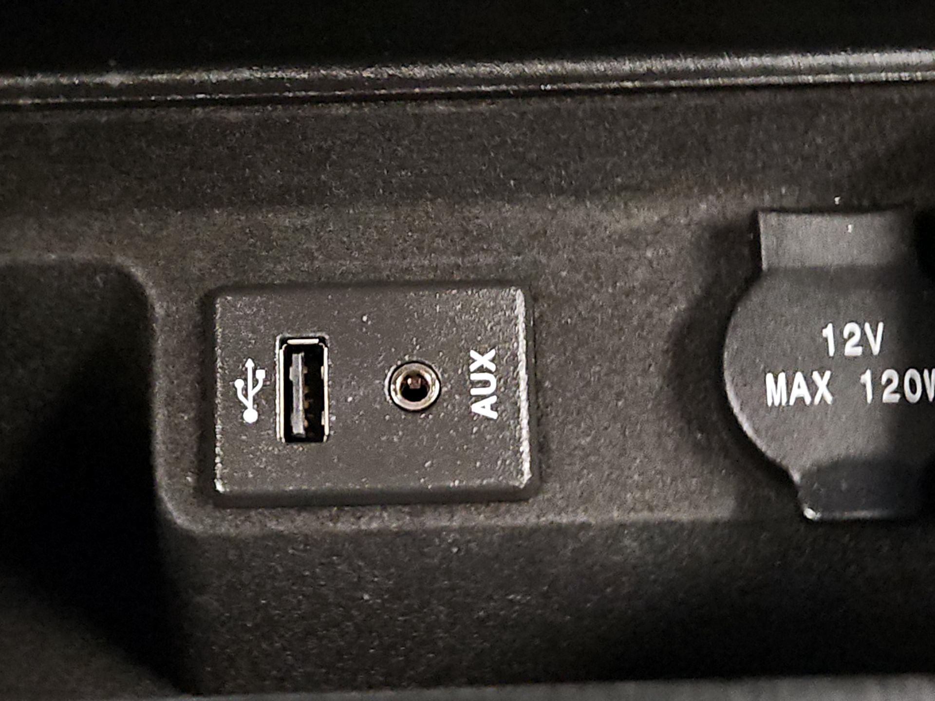 Thumbnail: 2014 Nissan Altima - 18