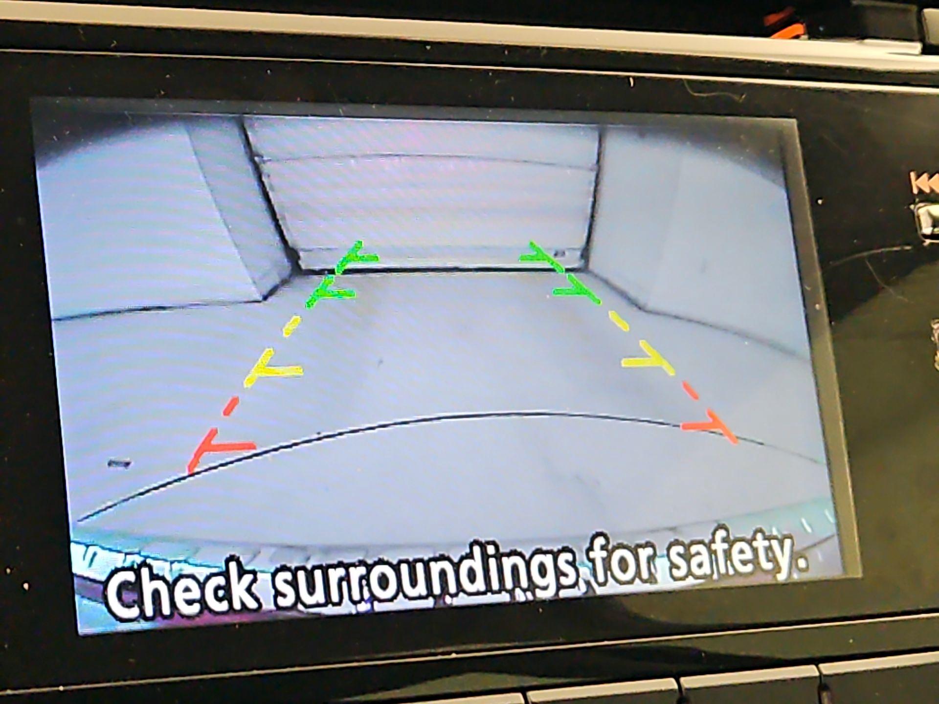 Thumbnail: 2017 Nissan Rogue Sport - 14