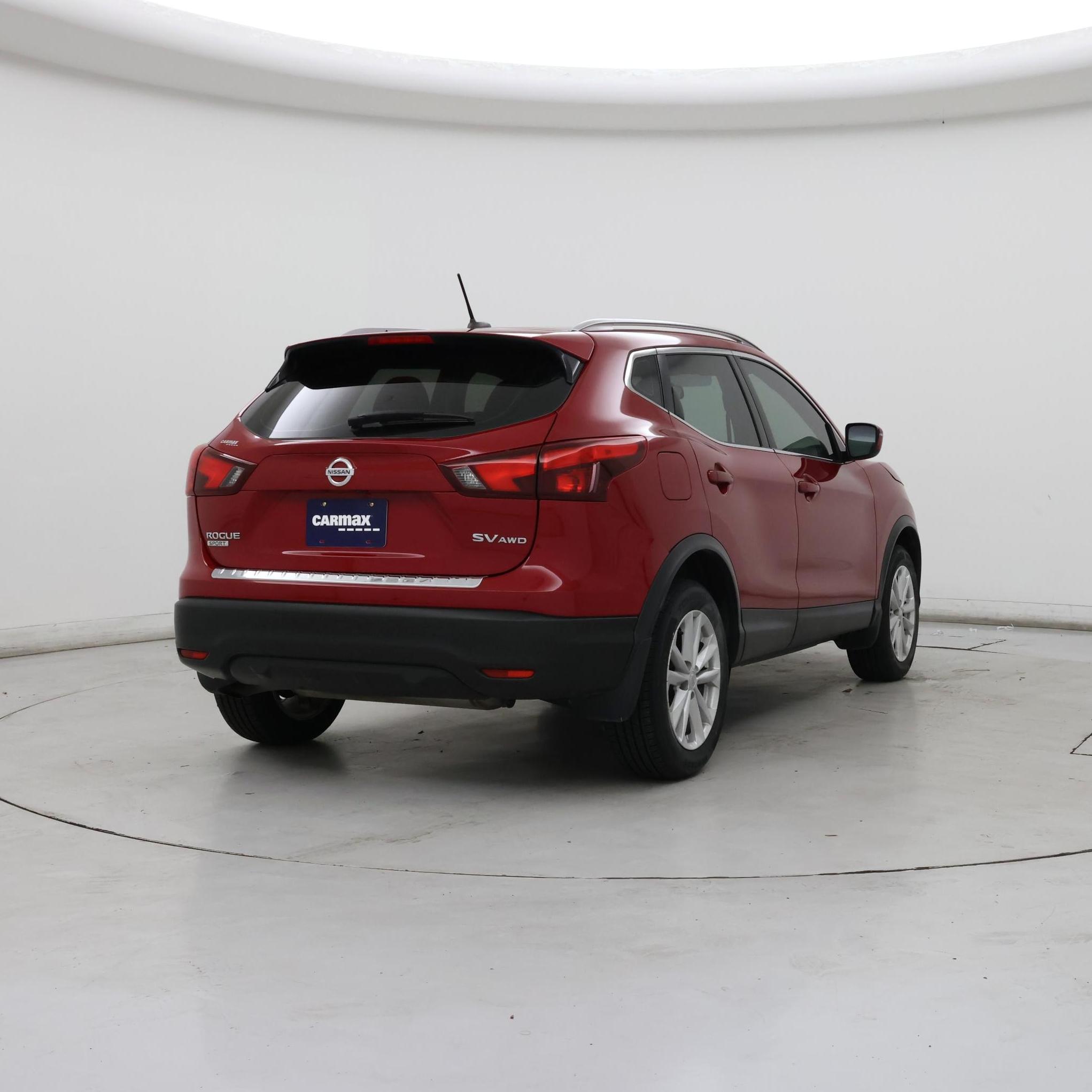 Thumbnail: 2017 Nissan Rogue Sport - 8