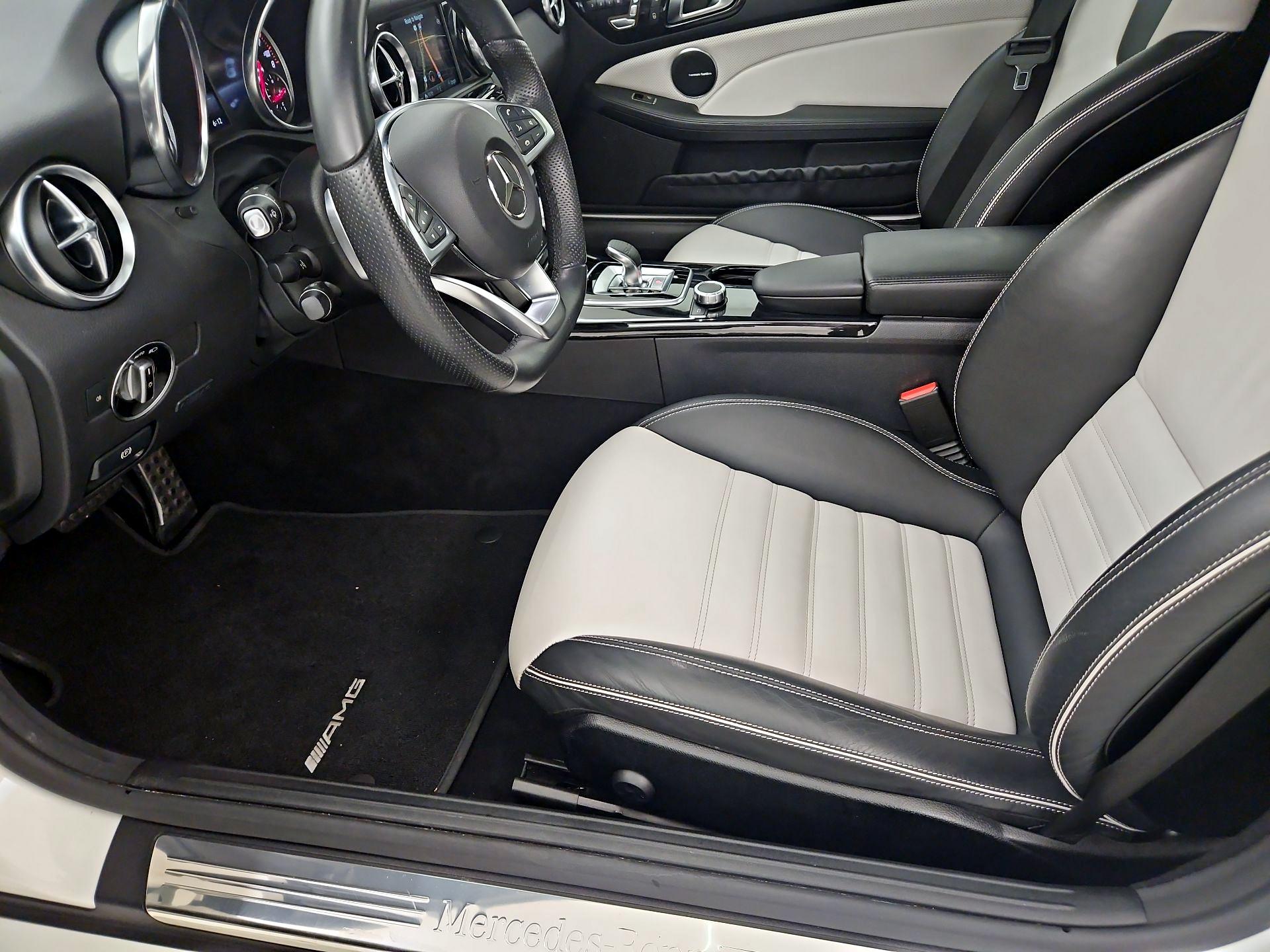 Thumbnail: 2018 Mercedes-Benz SLC - 11