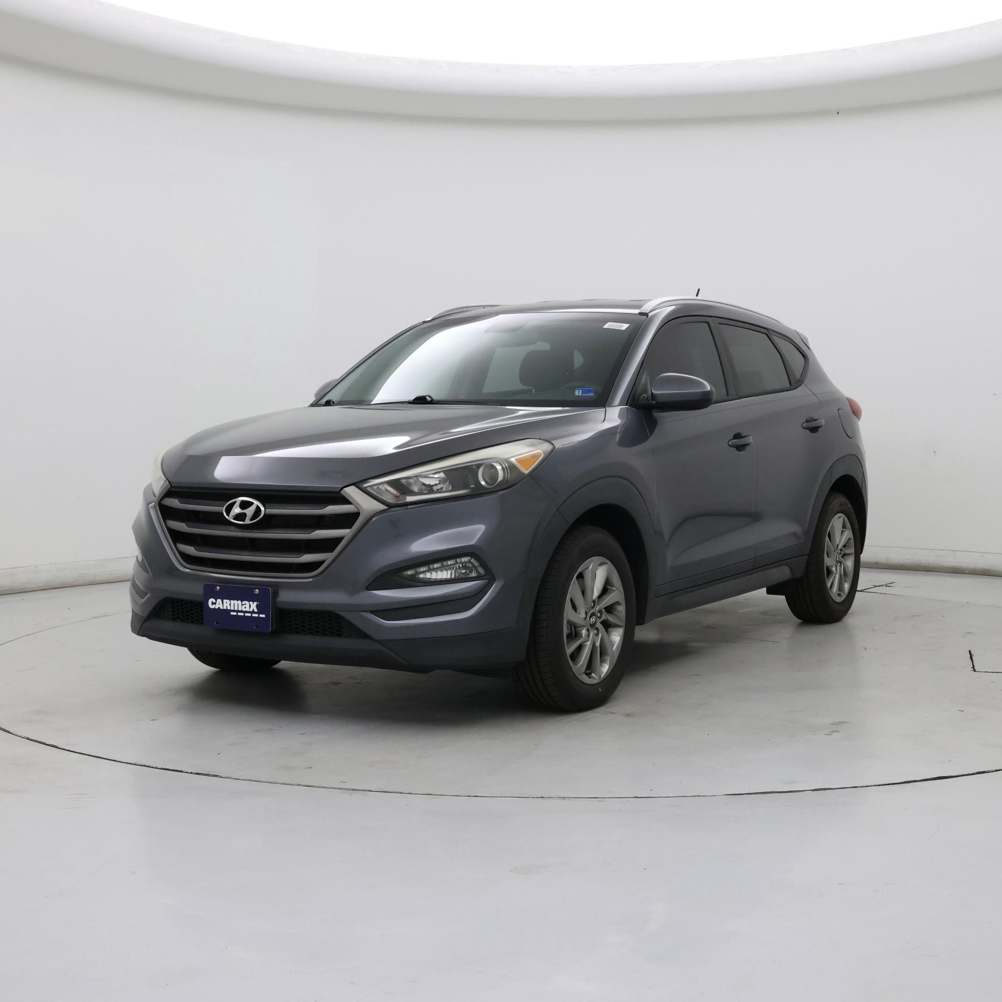 Thumbnail: 2016 Hyundai Tucson - 4