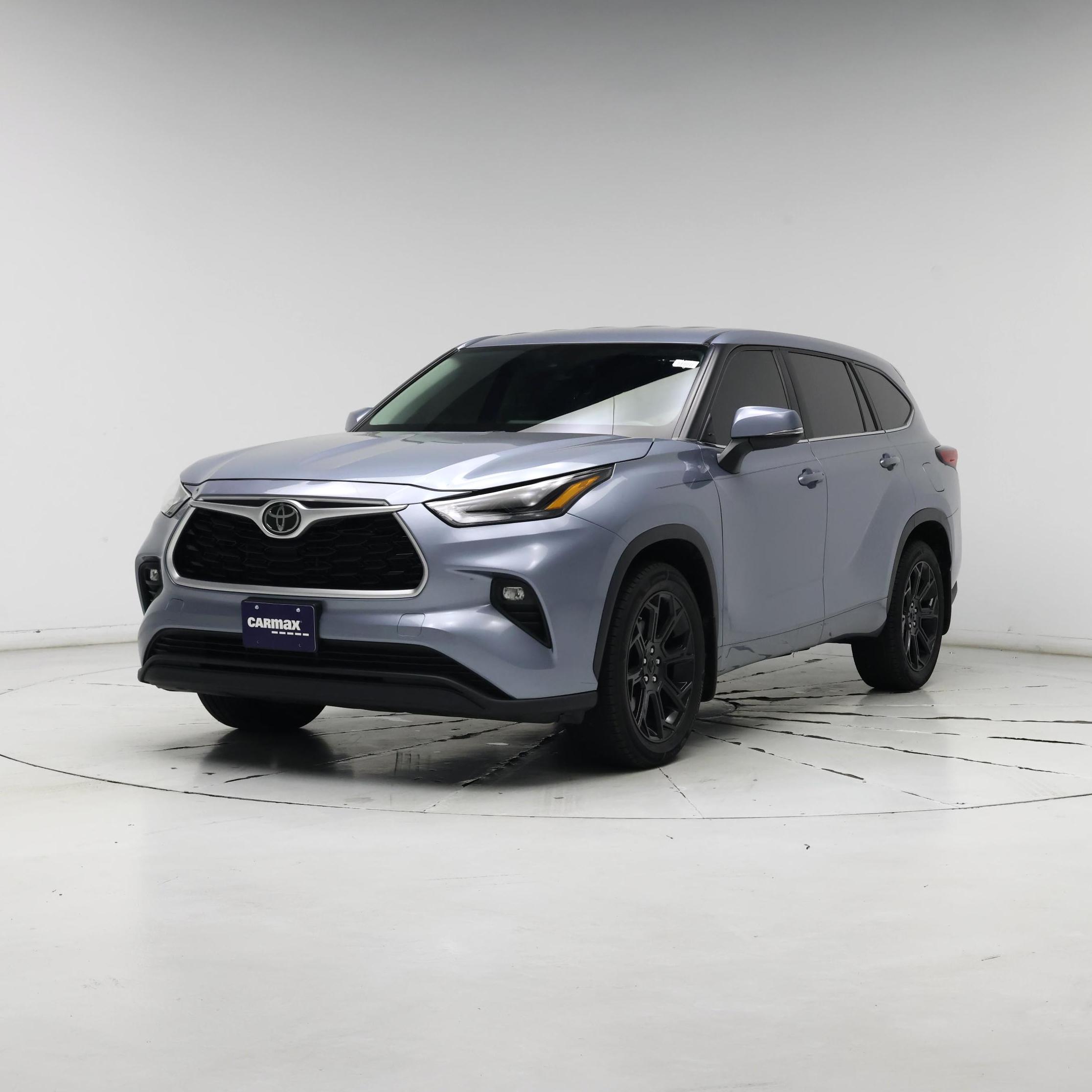 Thumbnail: 2023 Toyota Highlander - 4