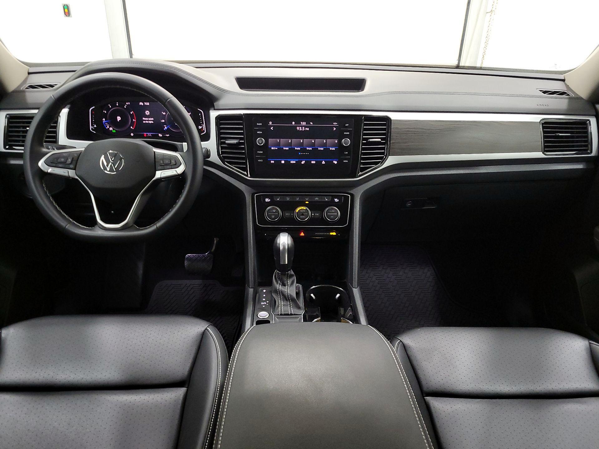 Thumbnail: 2023 Volkswagen Atlas - 9