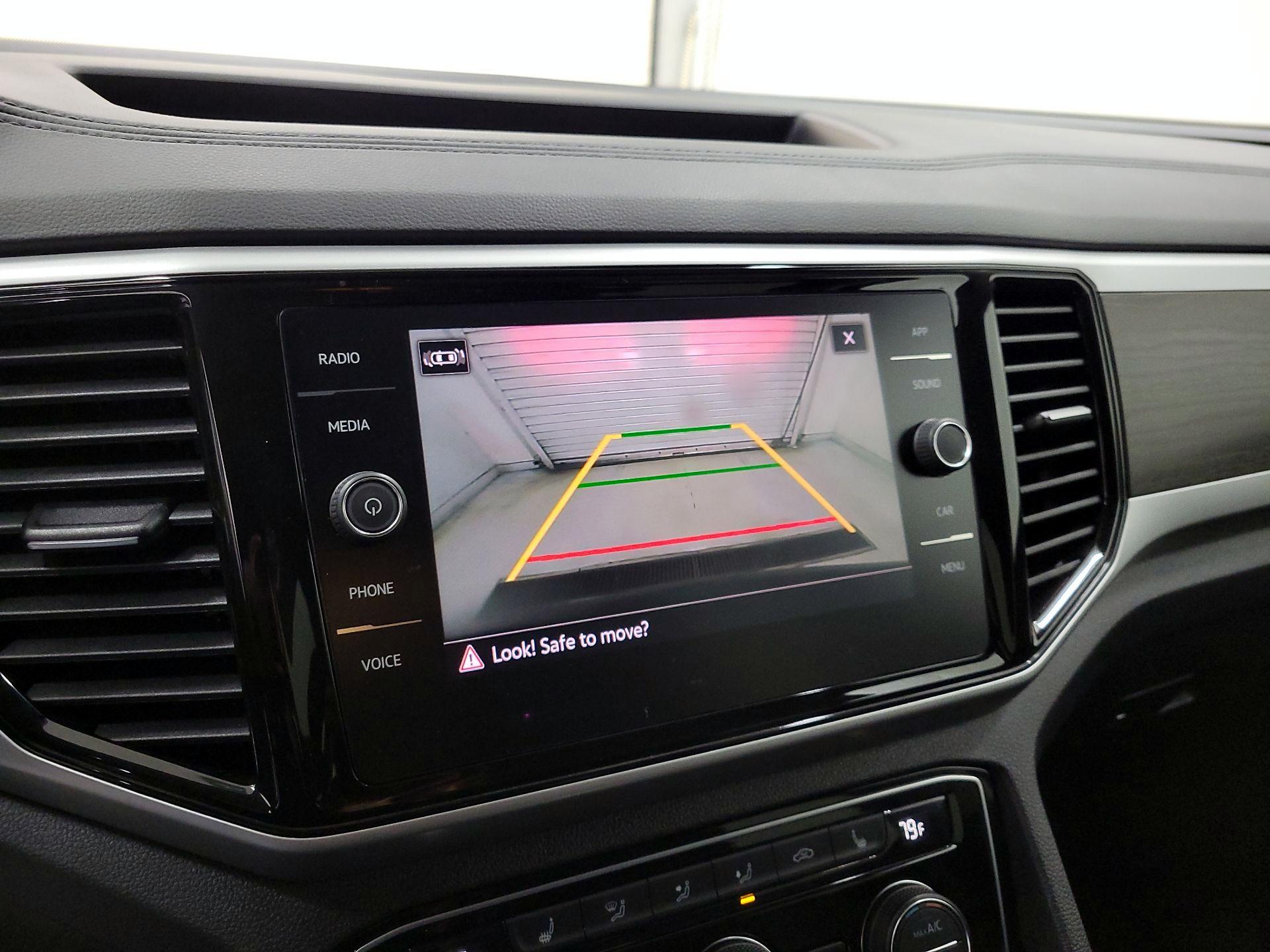 Thumbnail: 2023 Volkswagen Atlas - 14