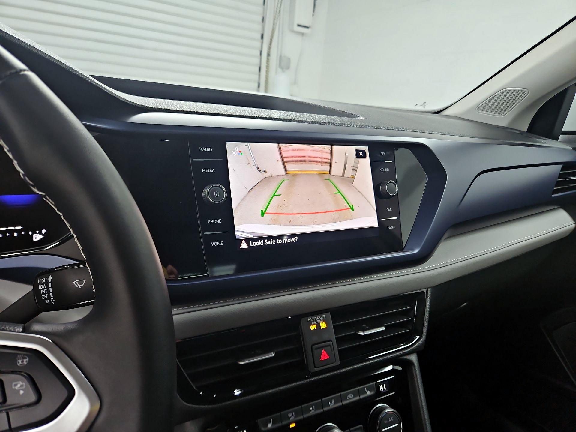 Thumbnail: 2024 Volkswagen Taos - 14