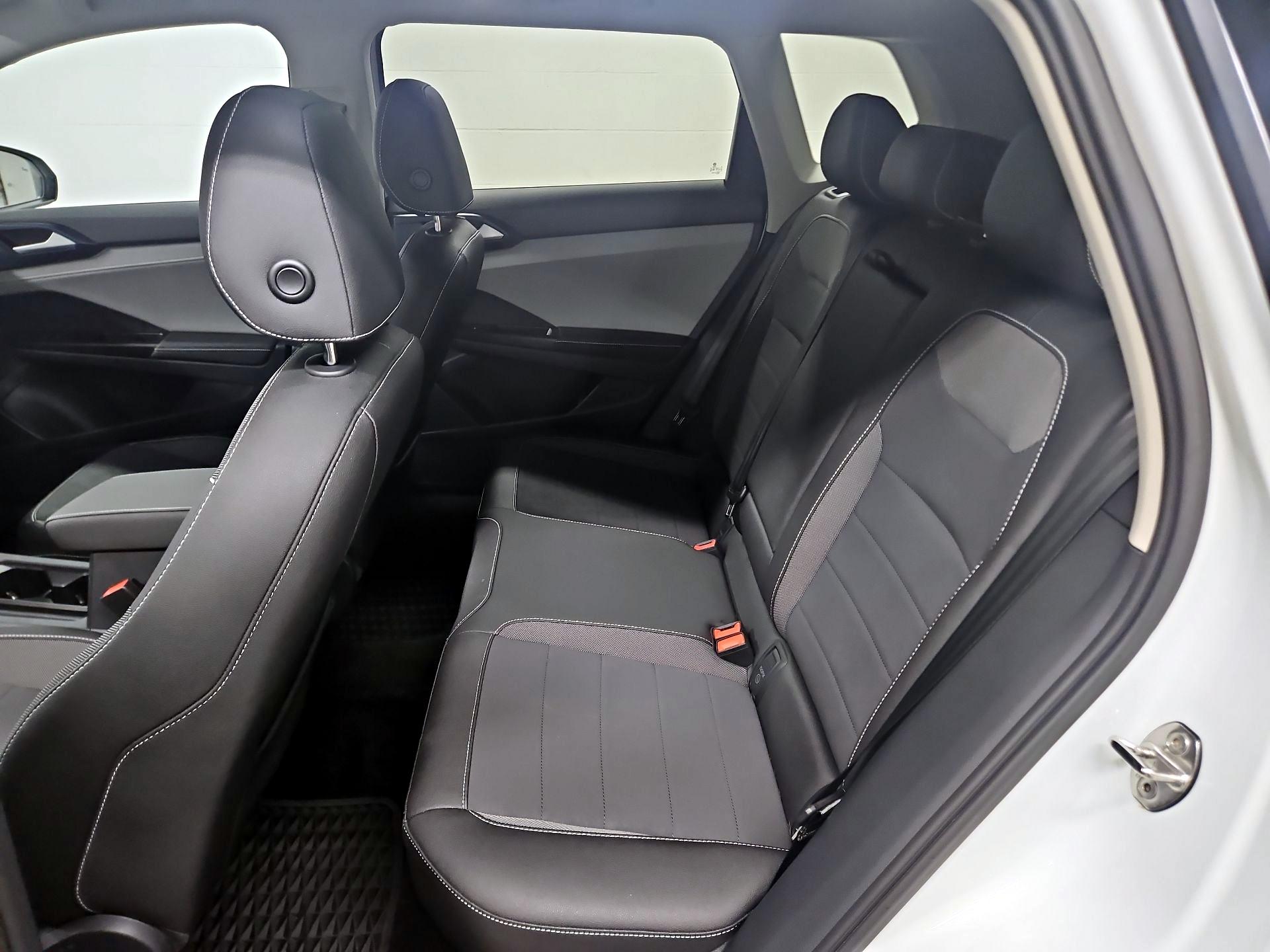 Thumbnail: 2024 Volkswagen Taos - 20