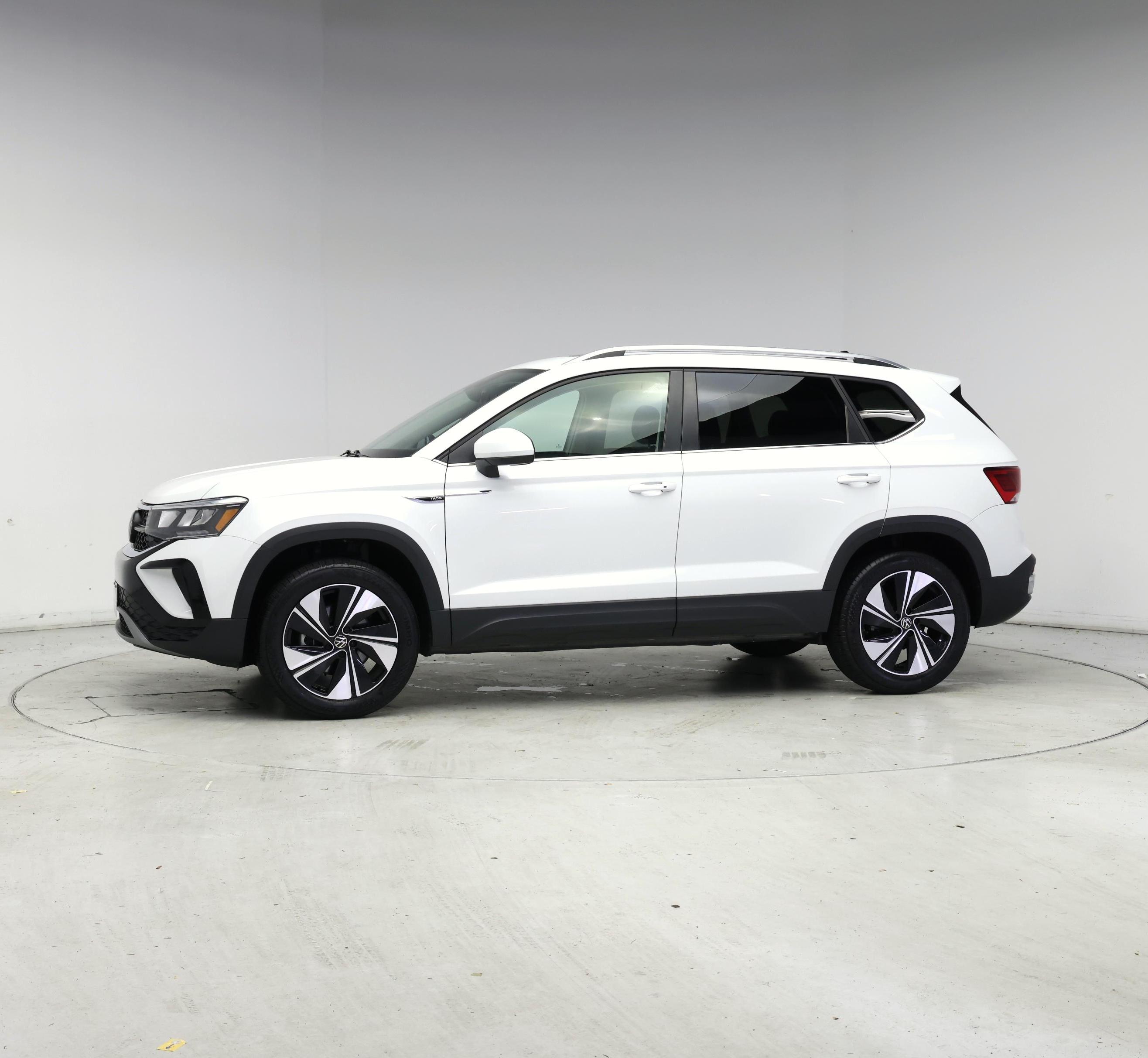 Thumbnail: 2024 Volkswagen Taos - 3