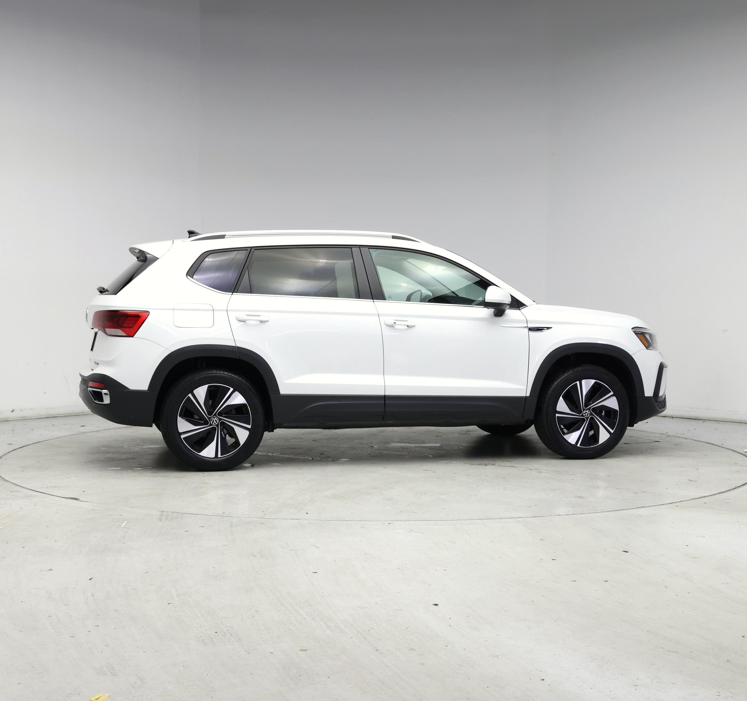 Thumbnail: 2024 Volkswagen Taos - 7