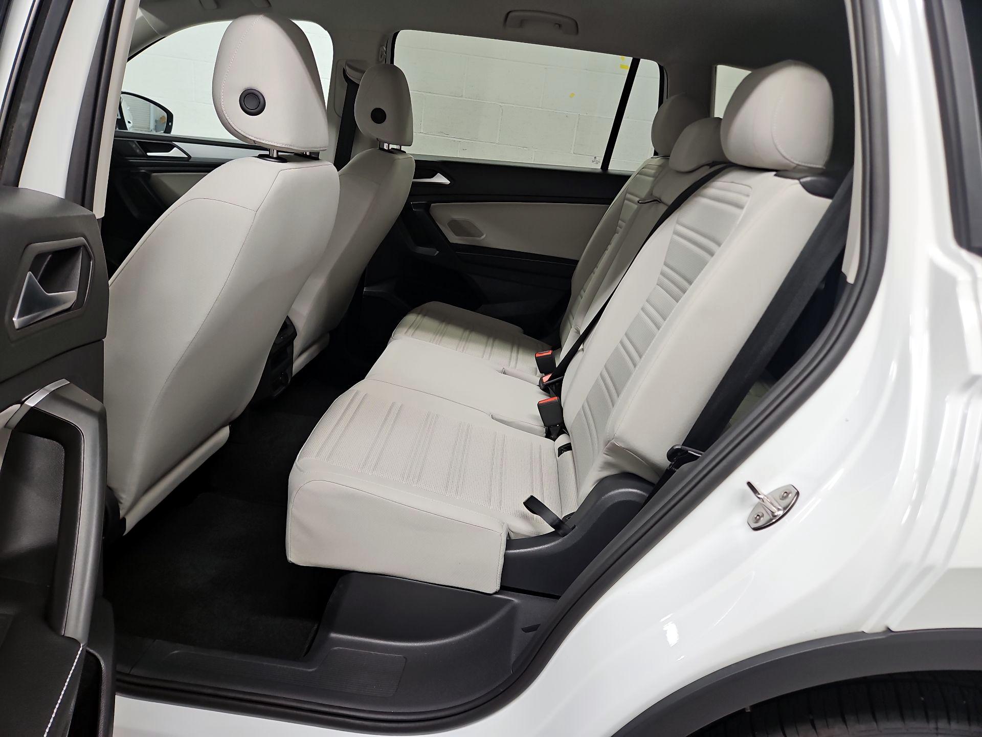 Thumbnail: 2024 Volkswagen Tiguan - 19