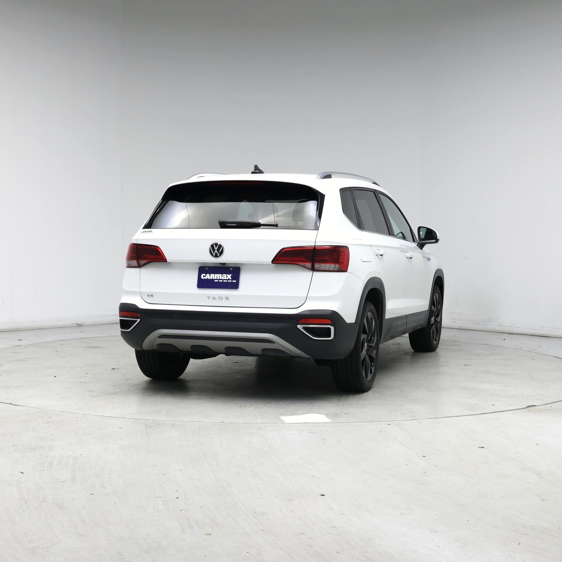 Thumbnail: 2022 Volkswagen Taos - 8