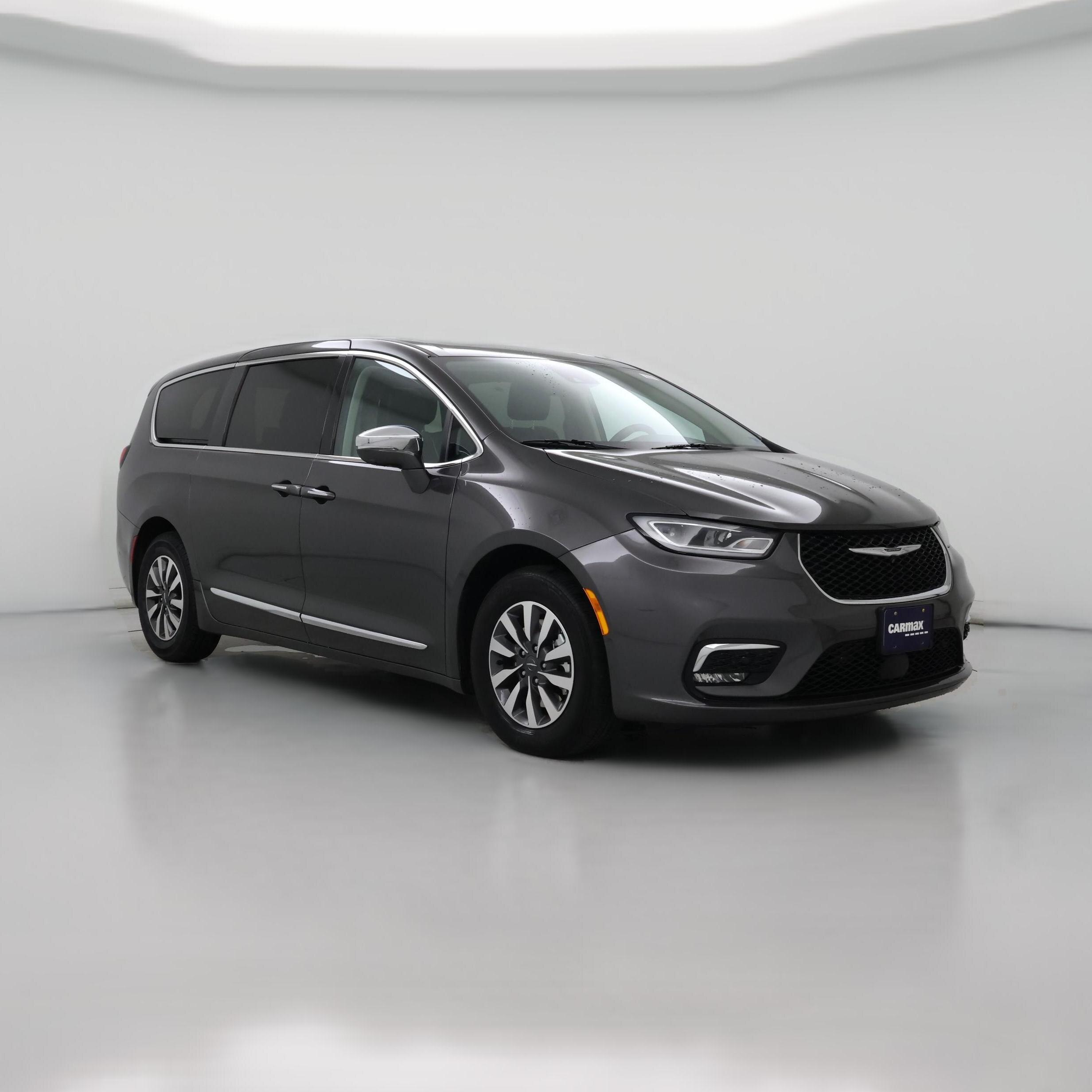 Thumbnail: 2022 Chrysler Pacifica - 1