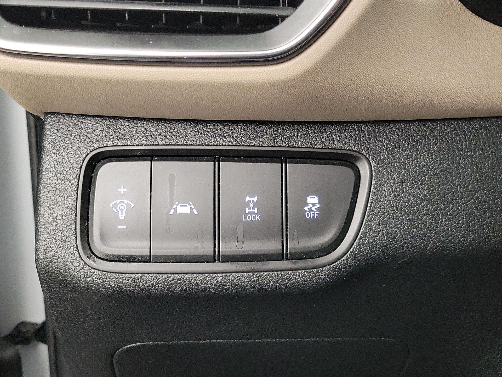 Thumbnail: 2020 Hyundai Santa Fe - 13