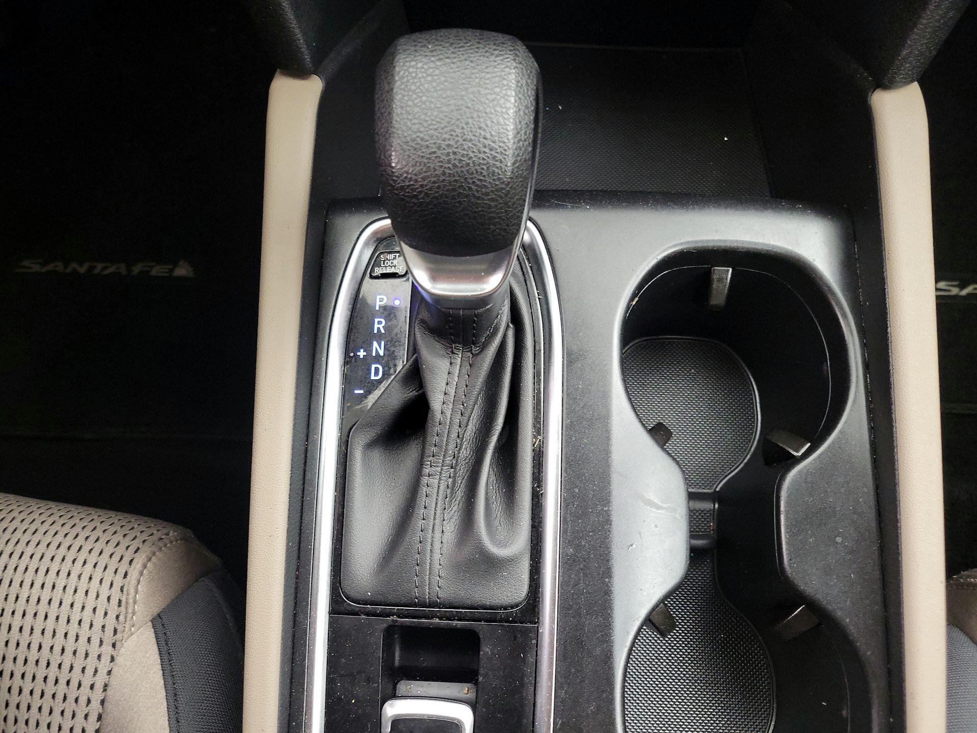 Thumbnail: 2020 Hyundai Santa Fe - 17