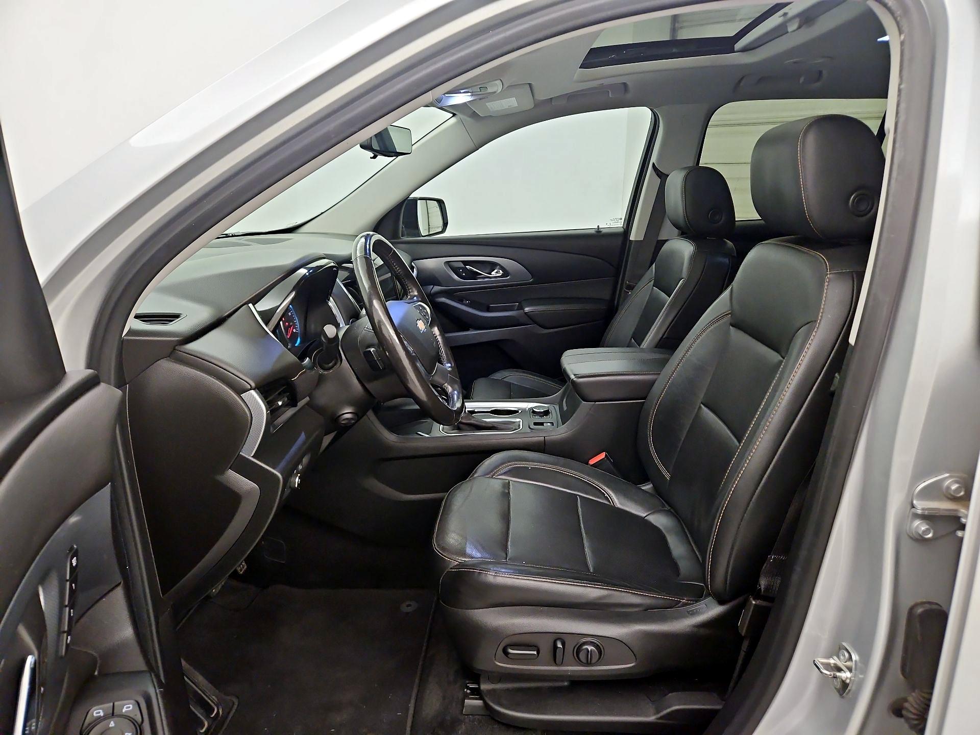 Thumbnail: 2019 Chevrolet Traverse - 11