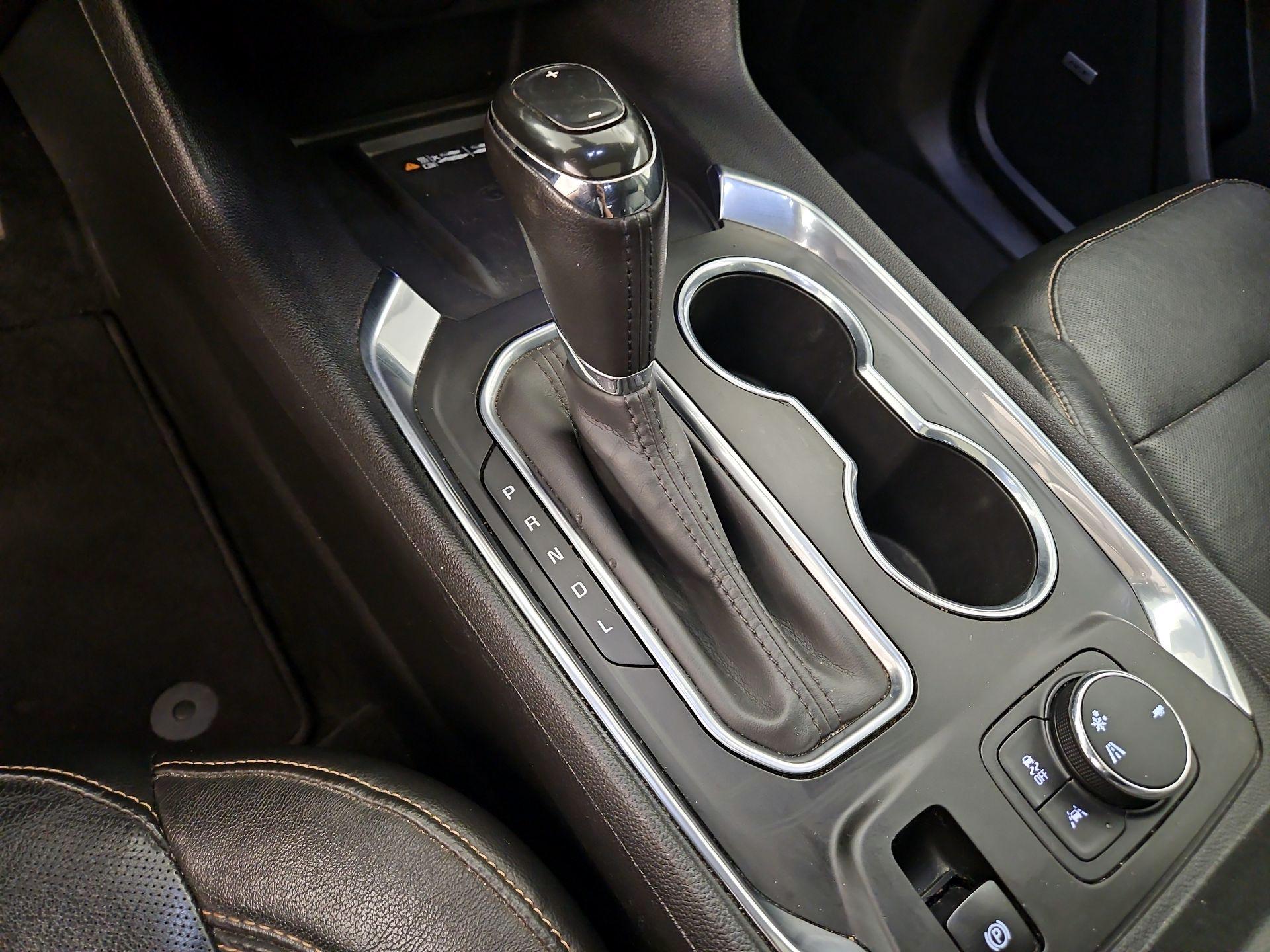 Thumbnail: 2019 Chevrolet Traverse - 17