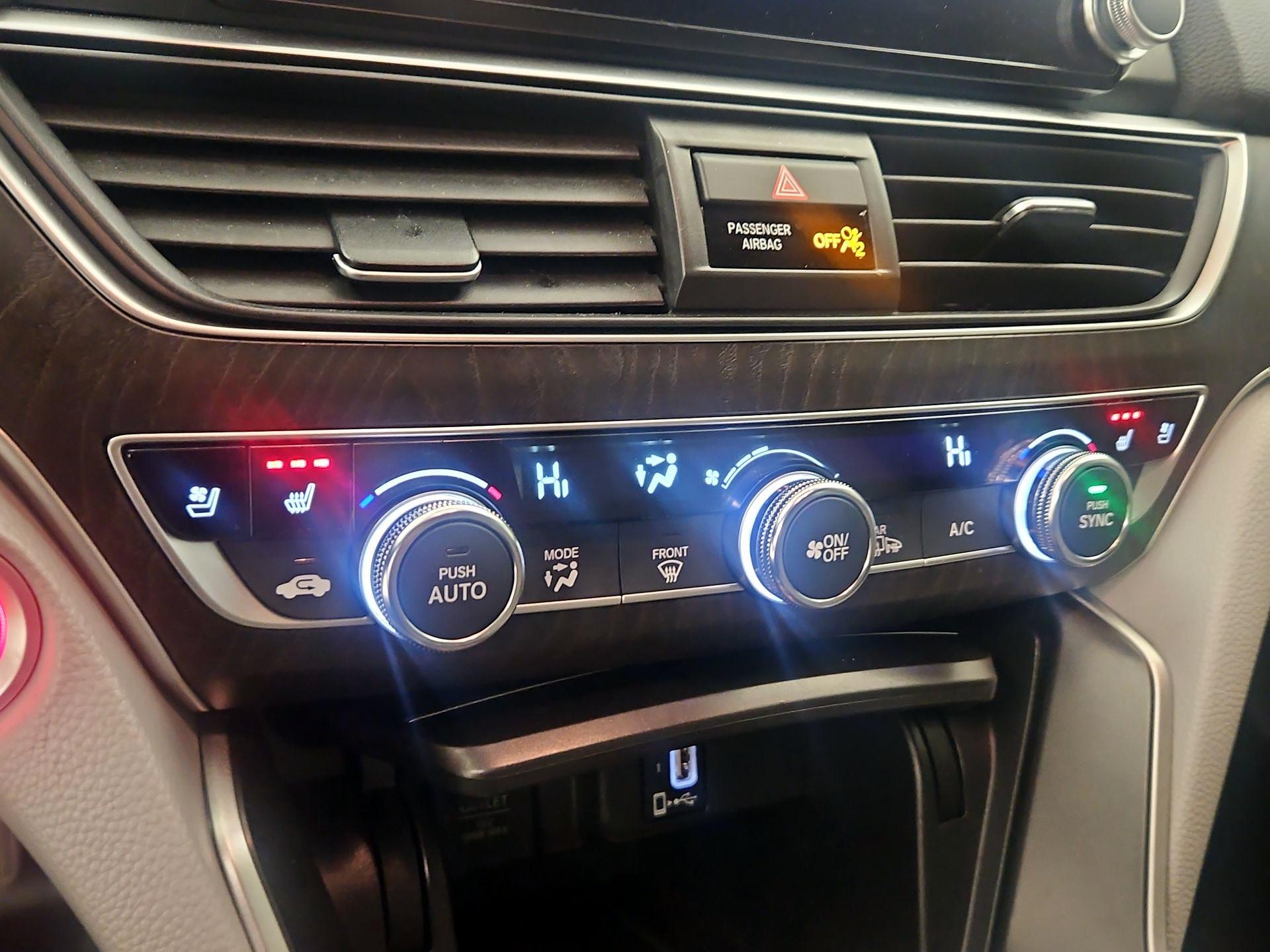 Thumbnail: 2019 Honda Accord - 17