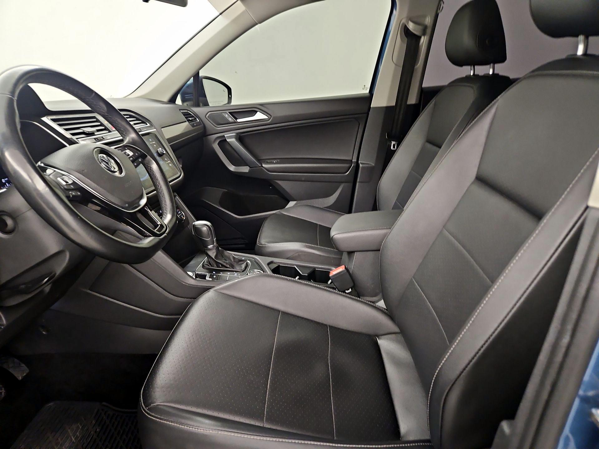 Thumbnail: 2019 Volkswagen Tiguan - 11