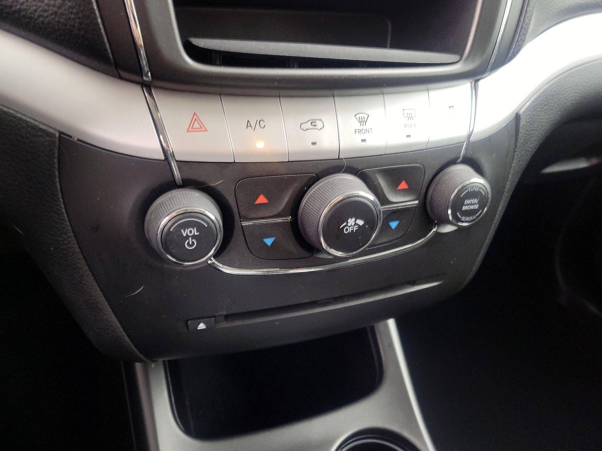 Thumbnail: 2020 Dodge Journey - 16