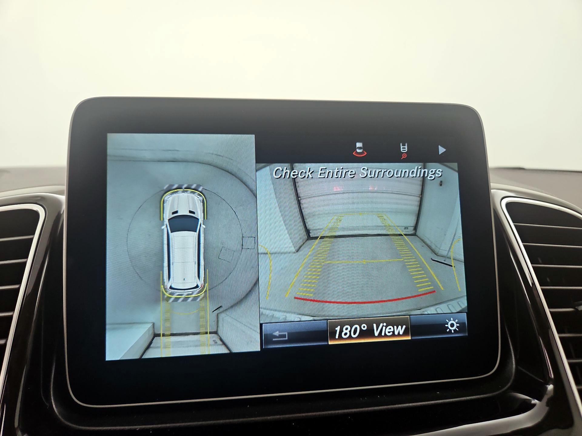 Thumbnail: 2017 Mercedes-Benz GLS - 15