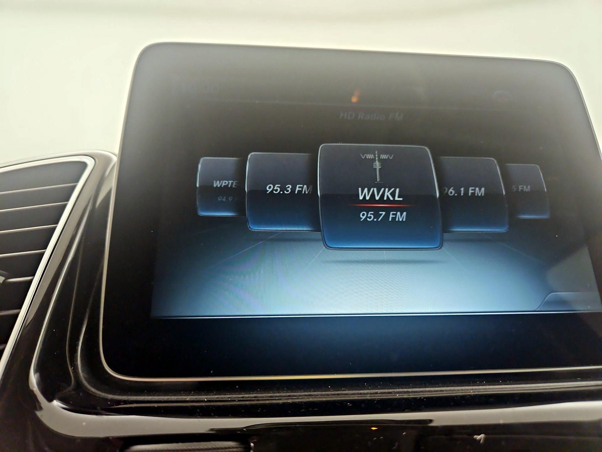 Thumbnail: 2017 Mercedes-Benz GLS - 16