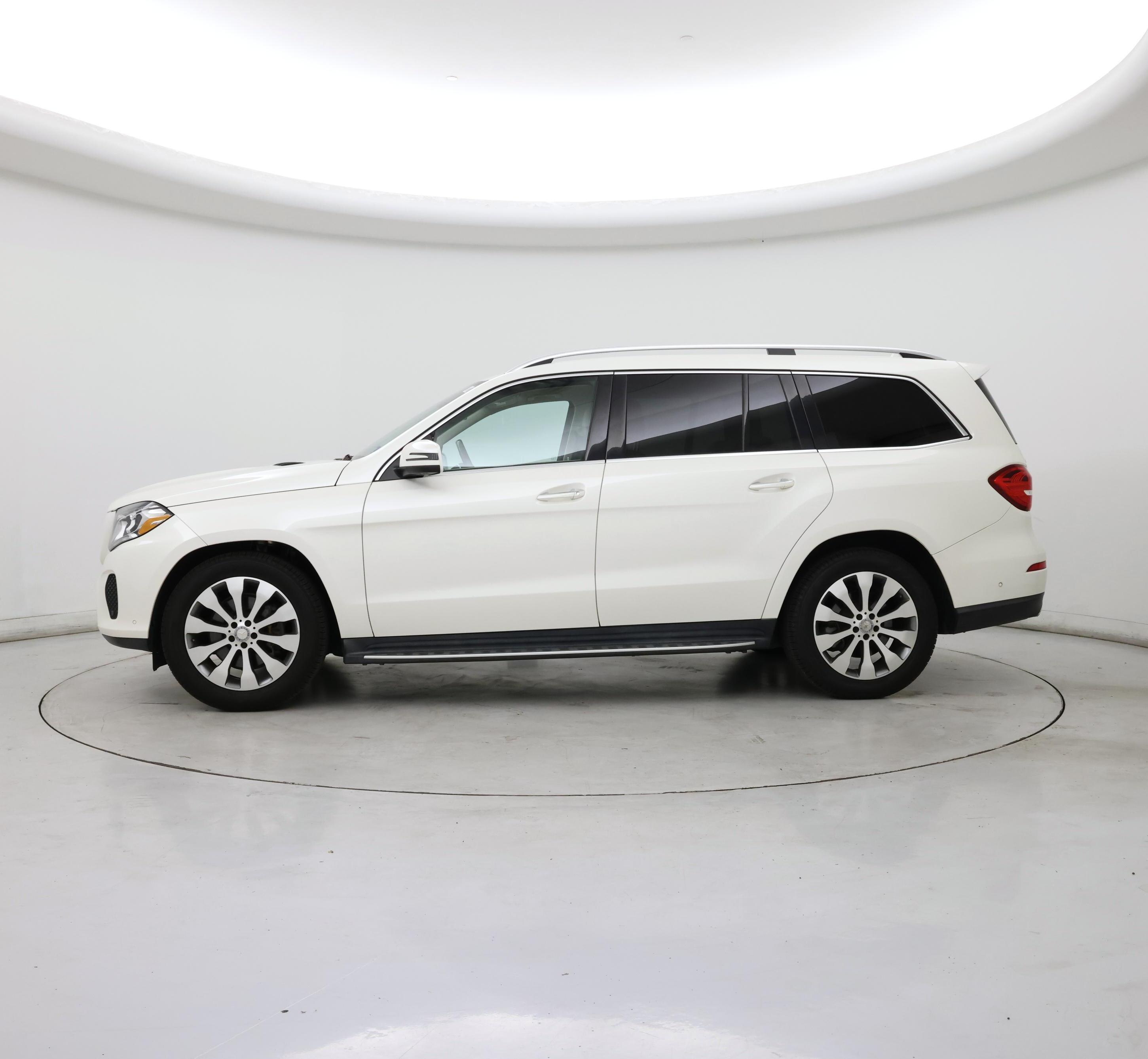 Thumbnail: 2017 Mercedes-Benz GLS - 3