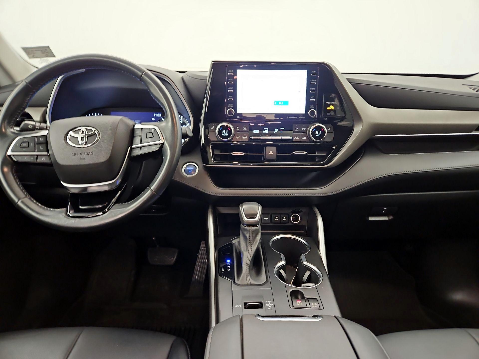 Thumbnail: 2021 Toyota Highlander - 9