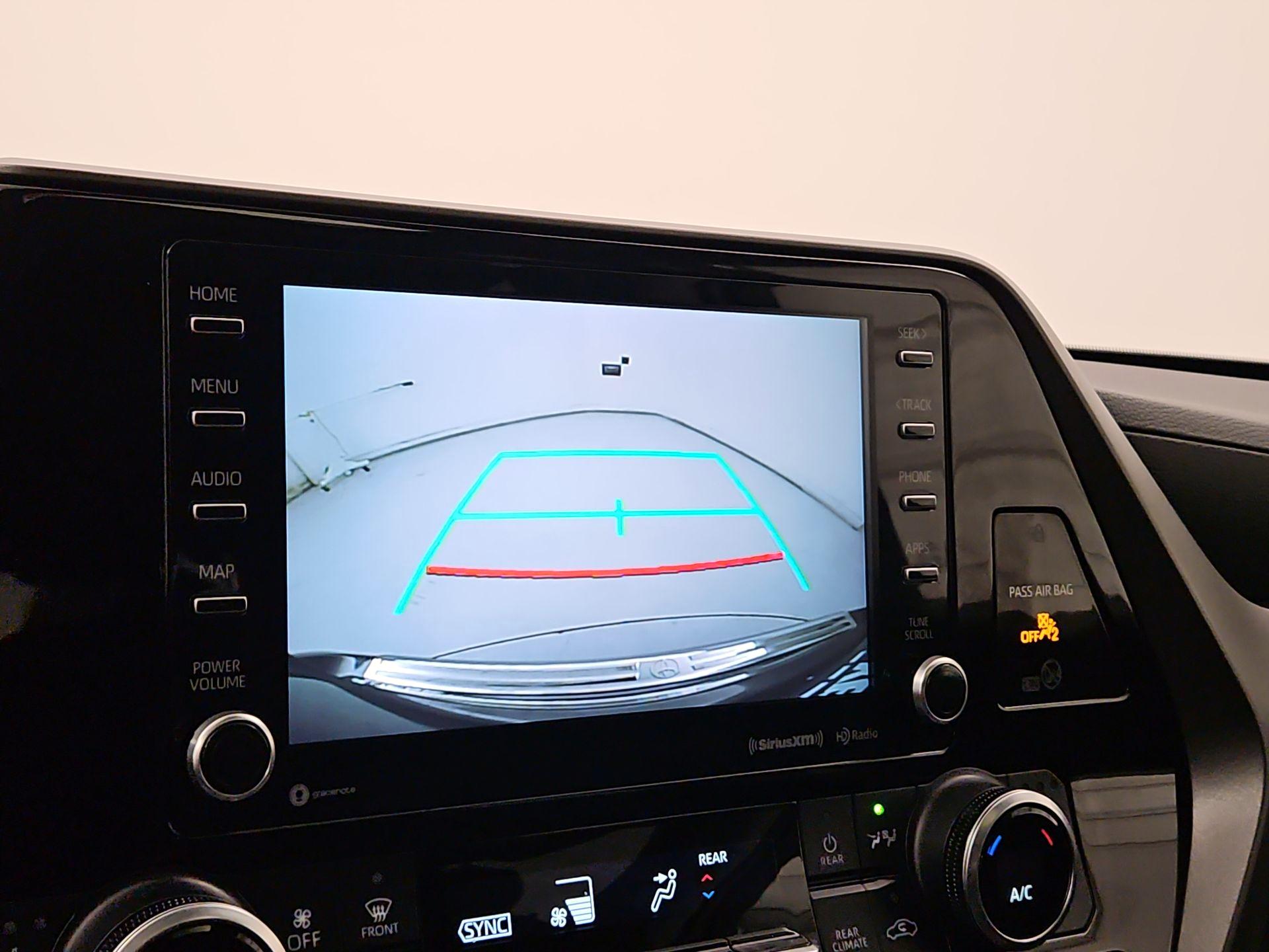 Thumbnail: 2021 Toyota Highlander - 14