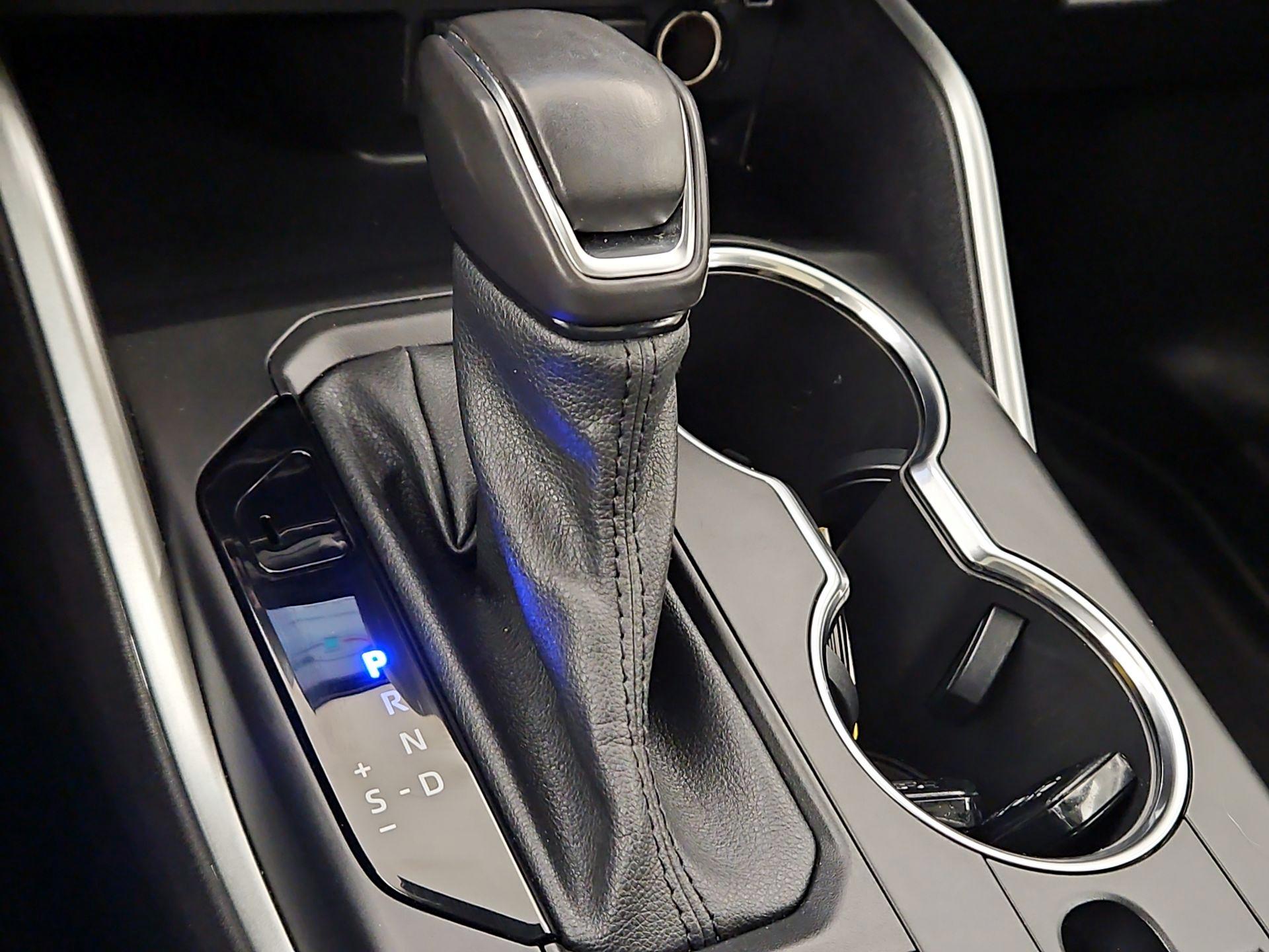 Thumbnail: 2021 Toyota Highlander - 17