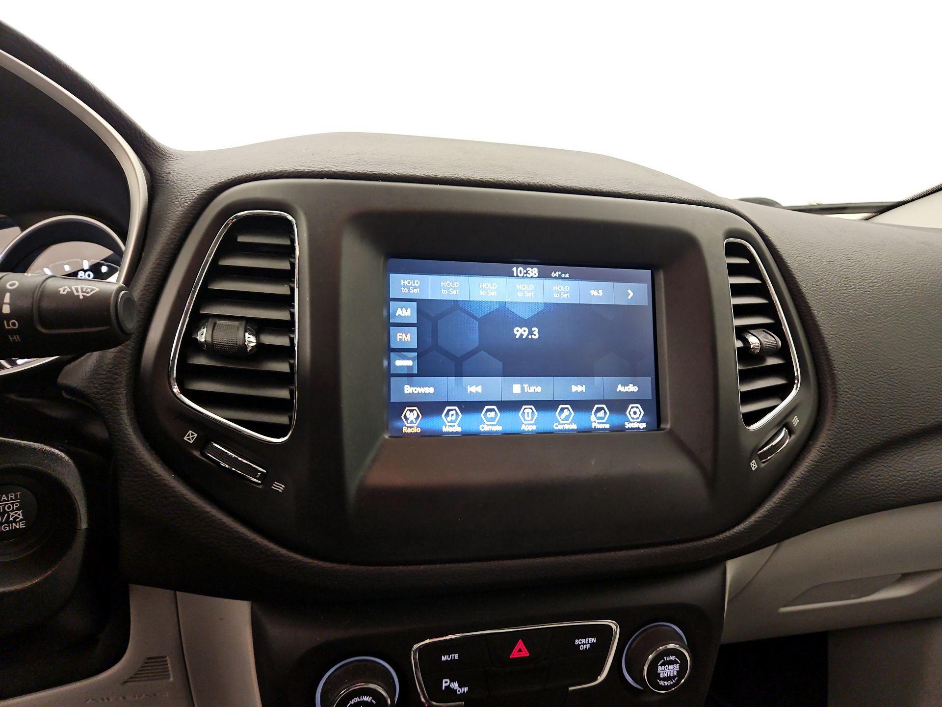 Thumbnail: 2018 Jeep Compass - 15