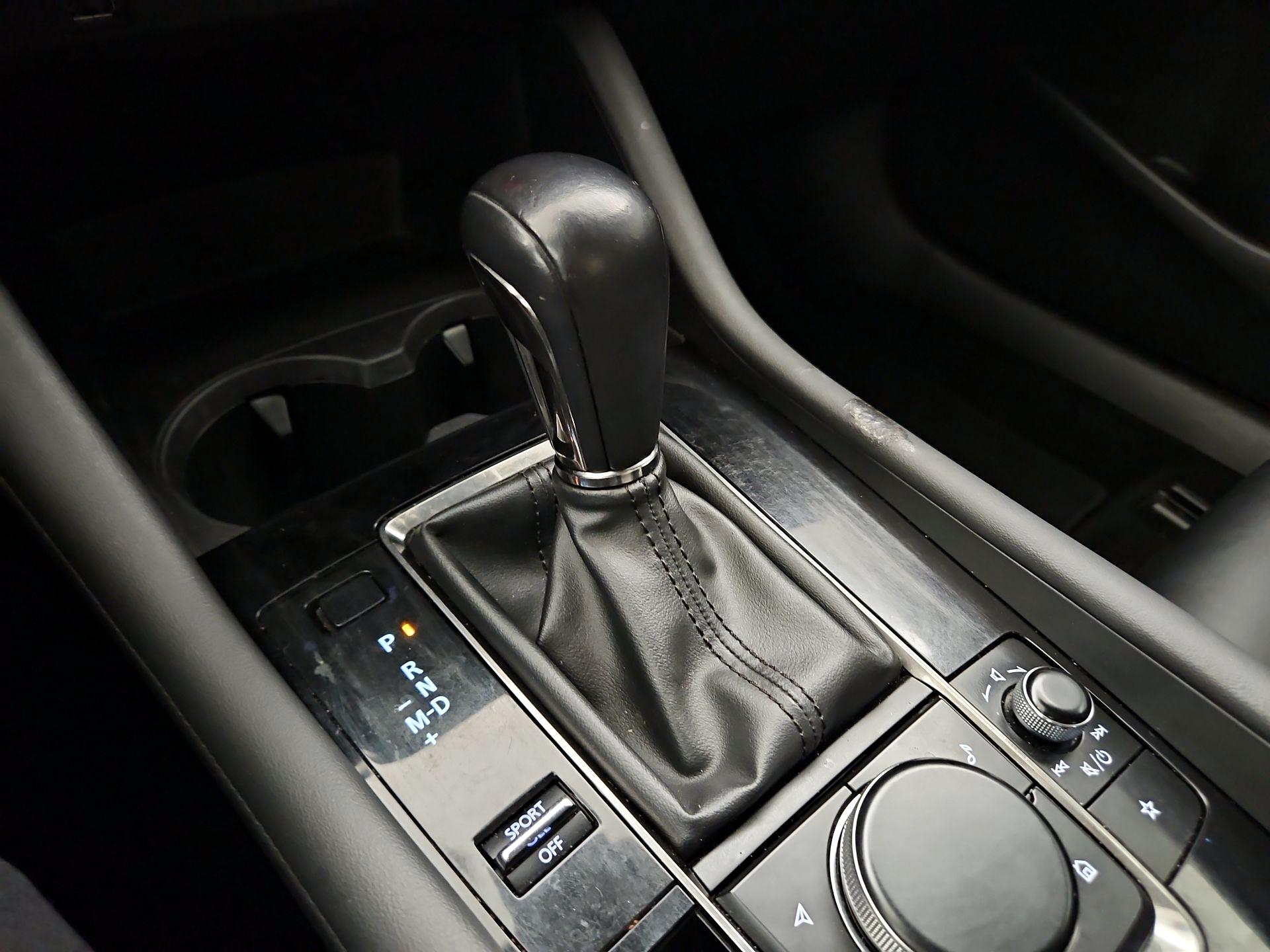 Thumbnail: 2021 Mazda Mazda3 - 17