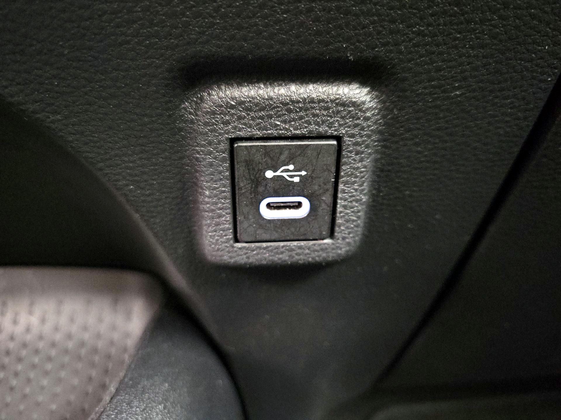 Thumbnail: 2023 Toyota Corolla - 18