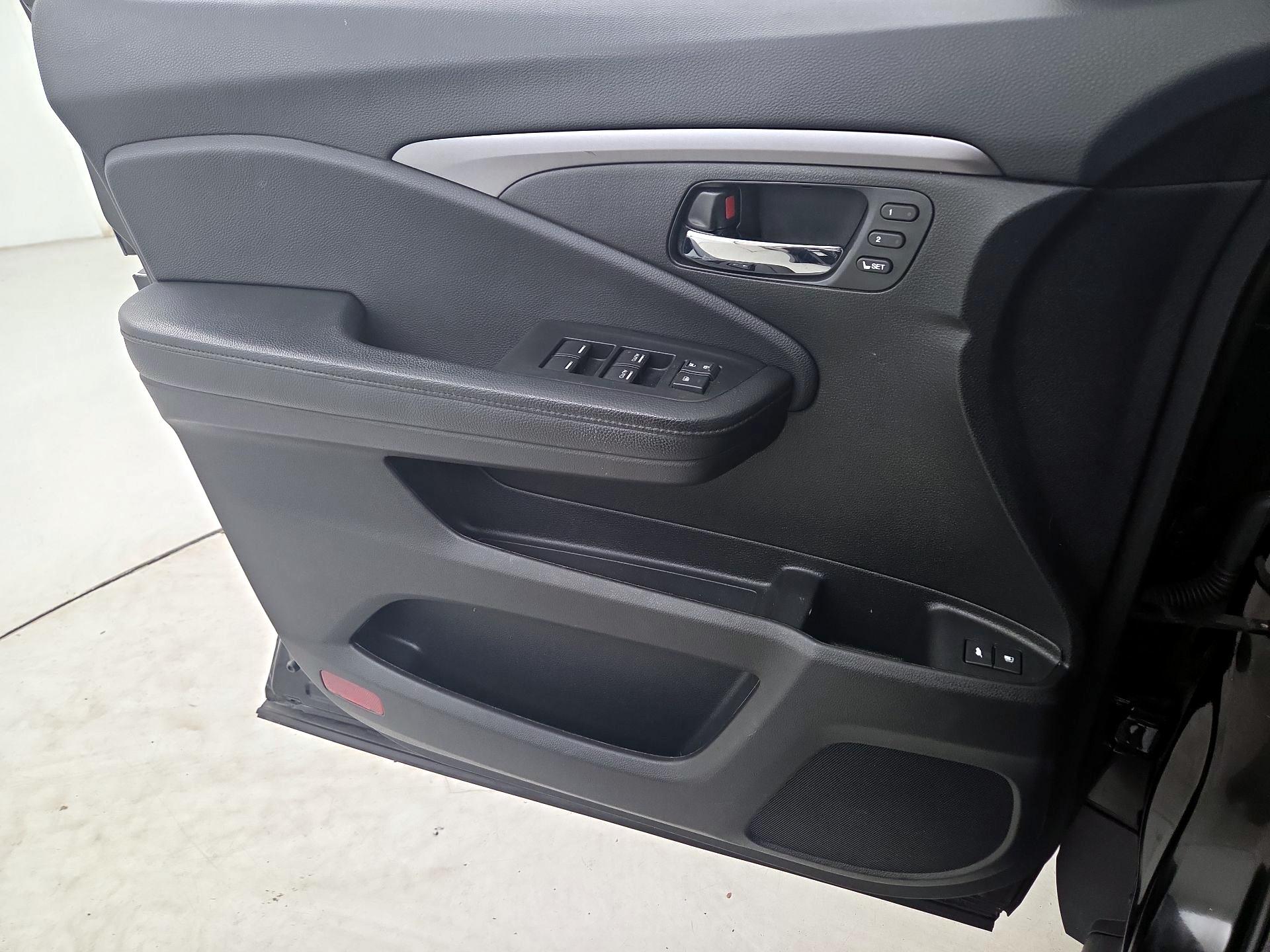 Thumbnail: 2022 Honda Pilot - 12