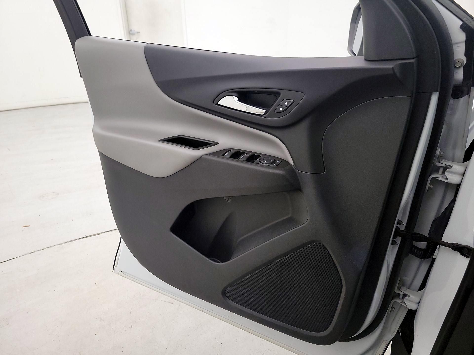 Thumbnail: 2022 Chevrolet Equinox - 12