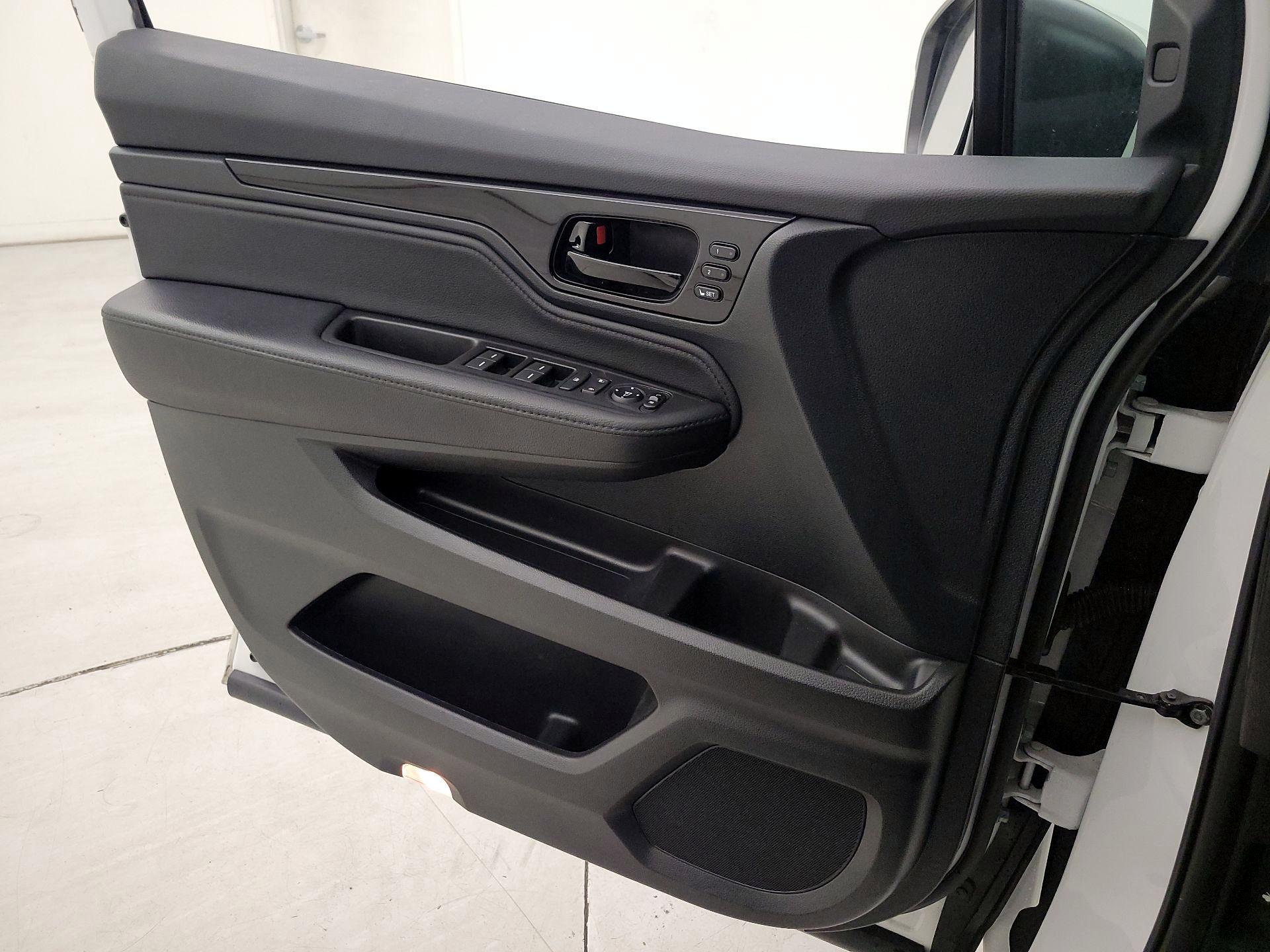 Thumbnail: 2023 Honda Odyssey - 12