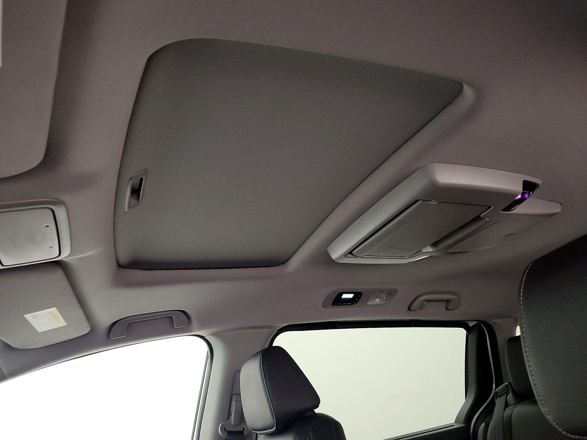 Thumbnail: 2023 Honda Odyssey - 19