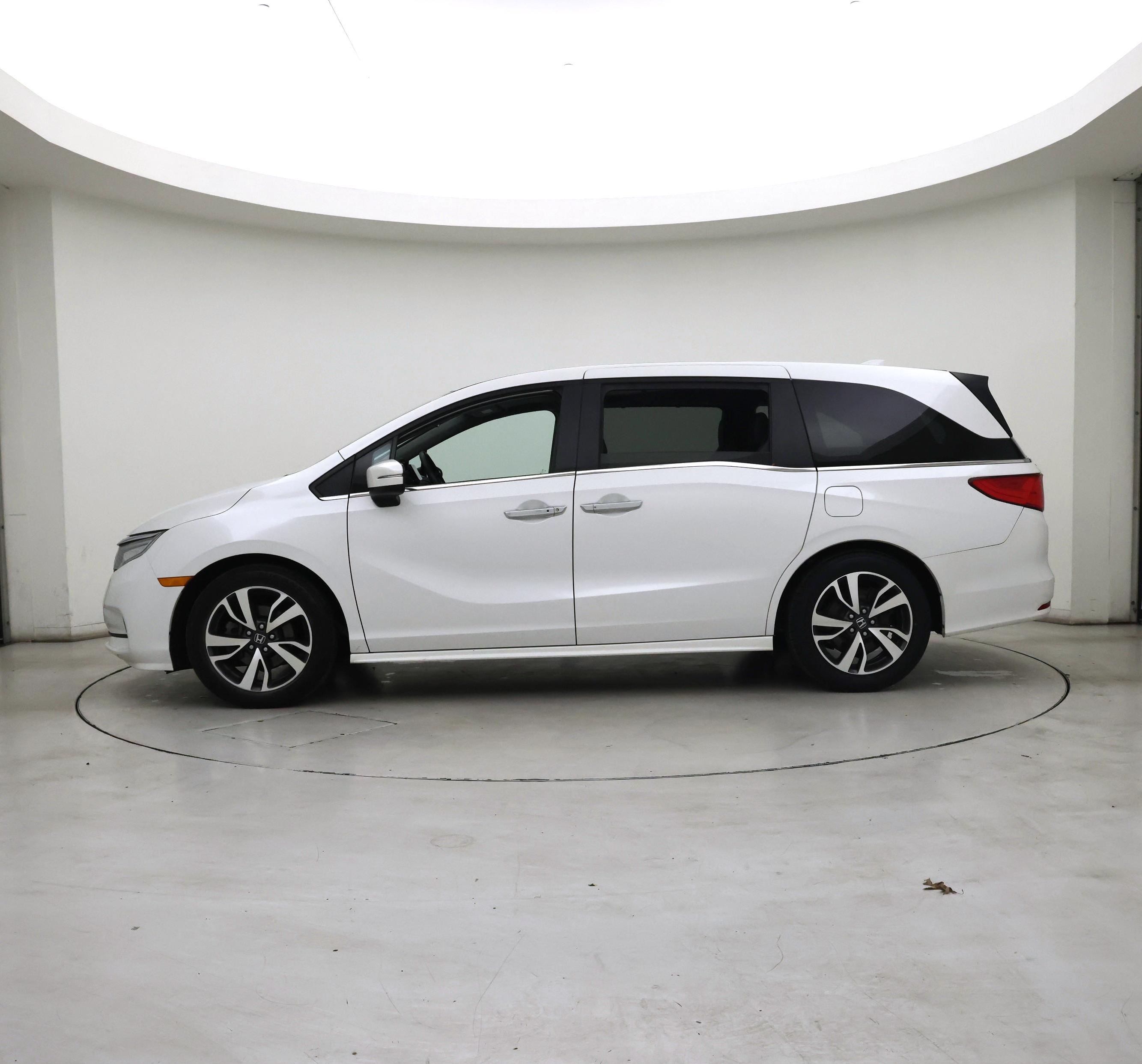 Thumbnail: 2023 Honda Odyssey - 3
