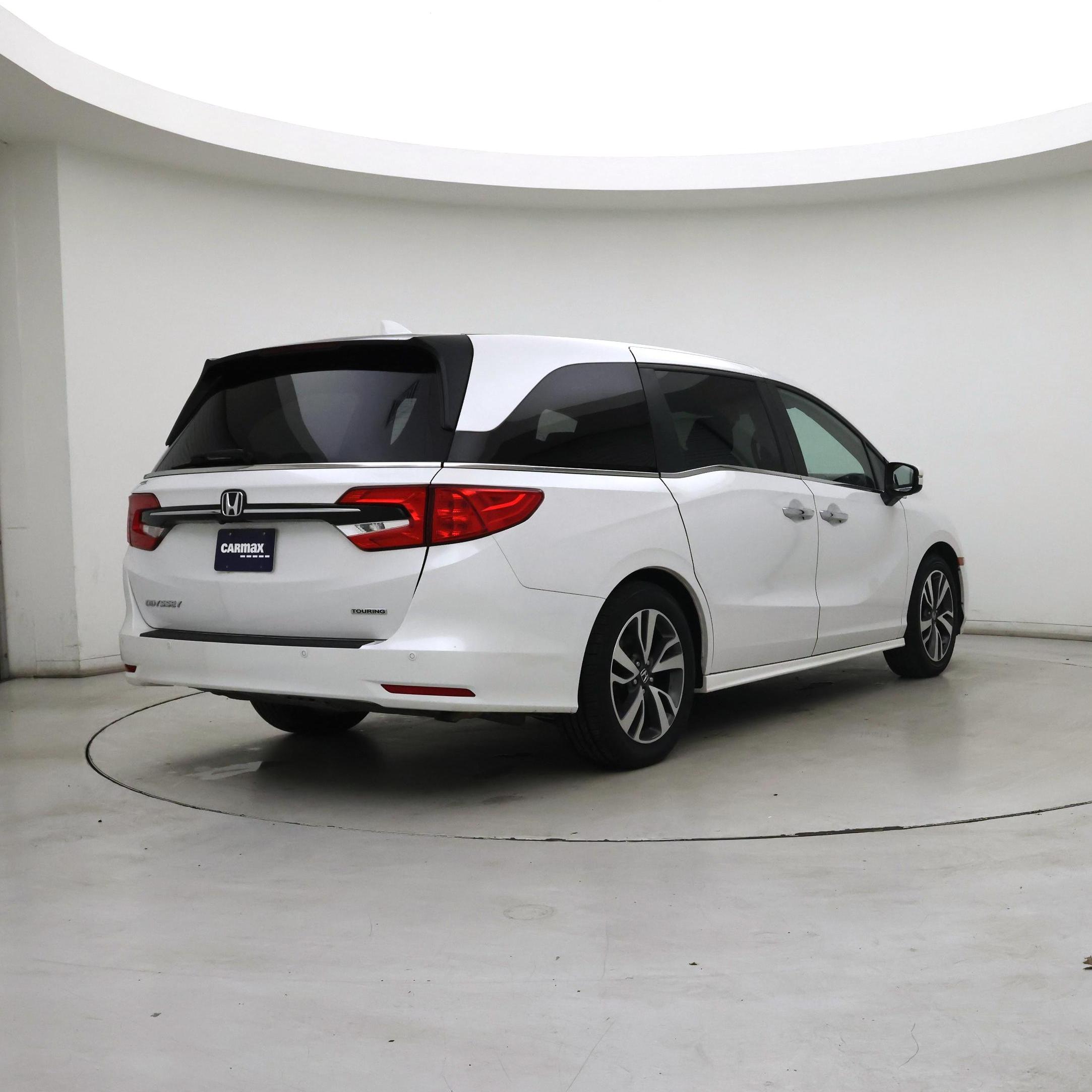 Thumbnail: 2023 Honda Odyssey - 8