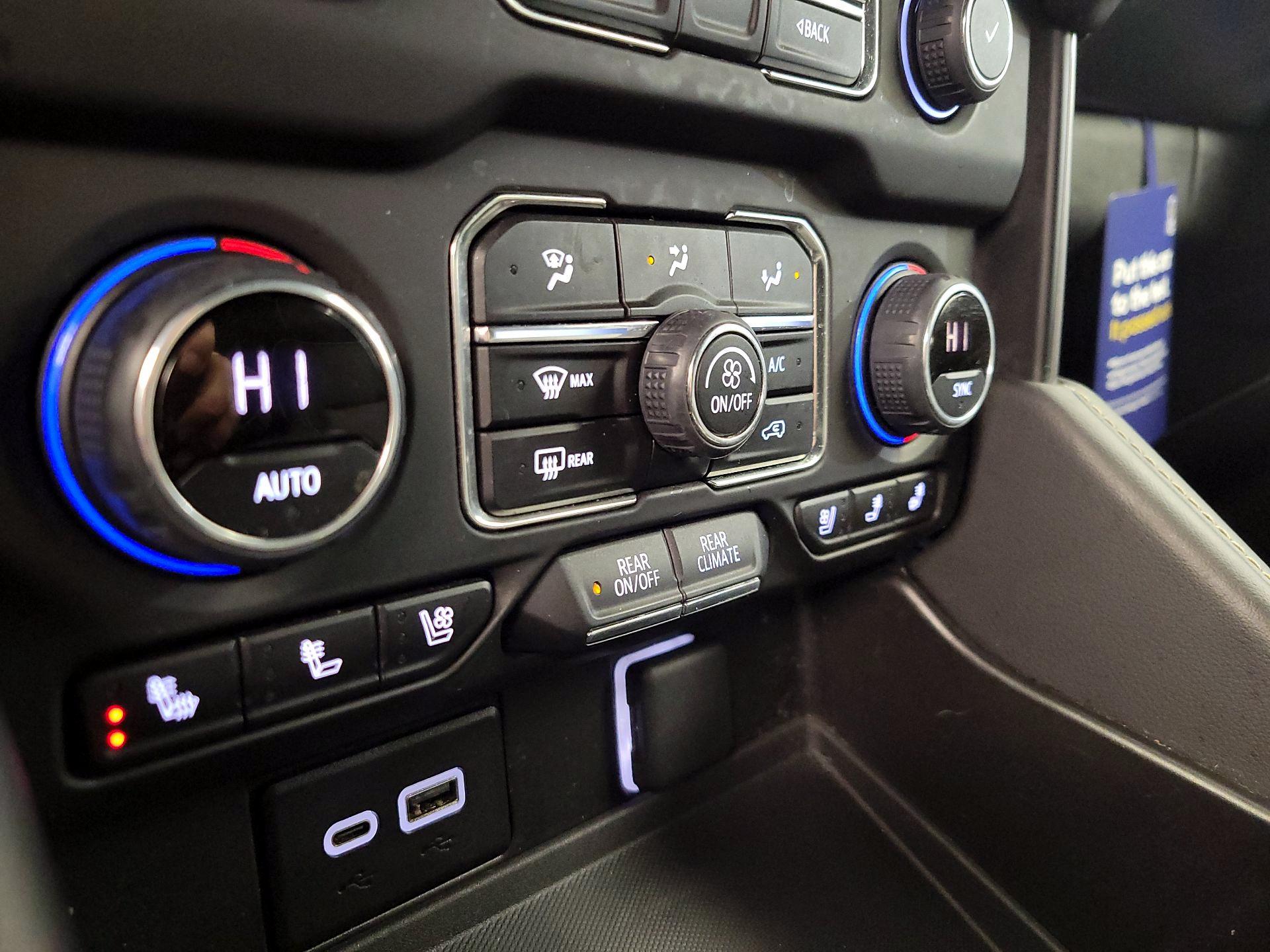 Thumbnail: 2023 Chevrolet Suburban - 17