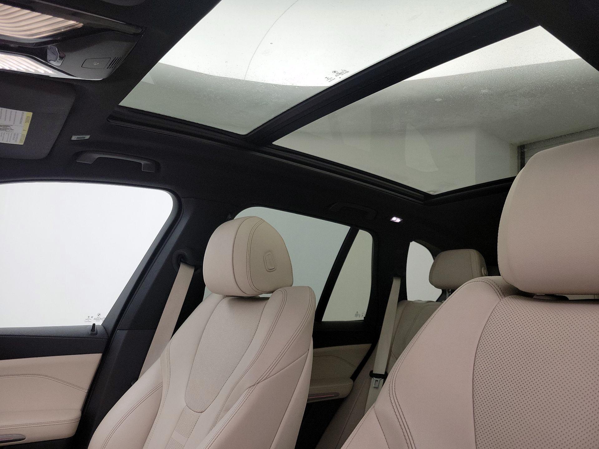 Thumbnail: 2022 BMW X5 - 20