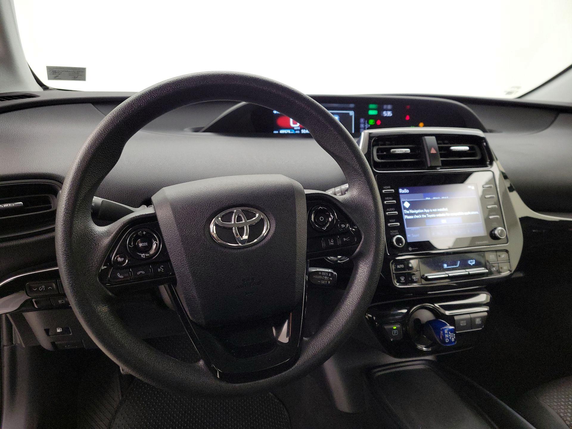 Thumbnail: 2022 Toyota Prius - 10