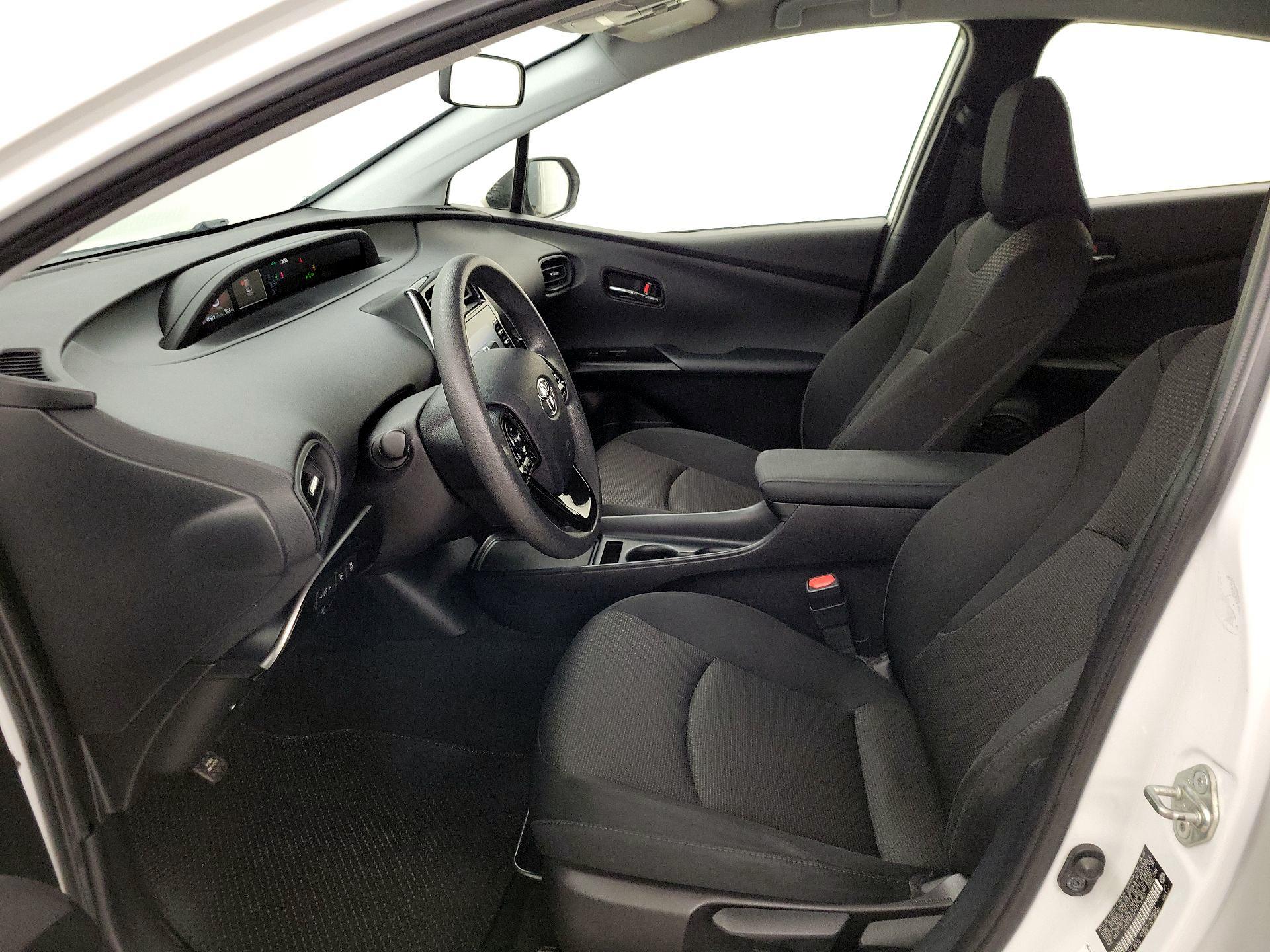 Thumbnail: 2022 Toyota Prius - 11