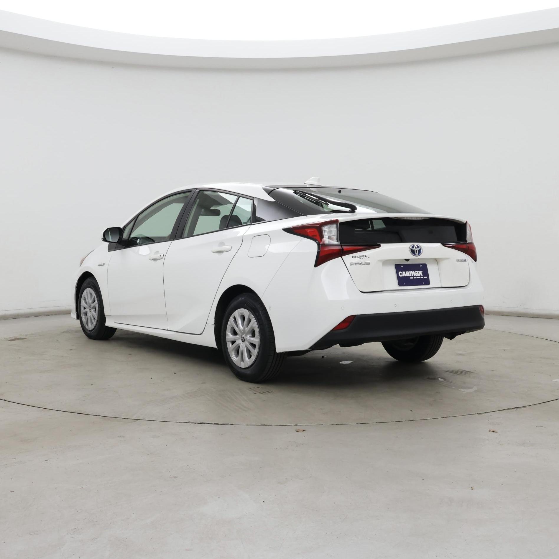 Thumbnail: 2022 Toyota Prius - 2