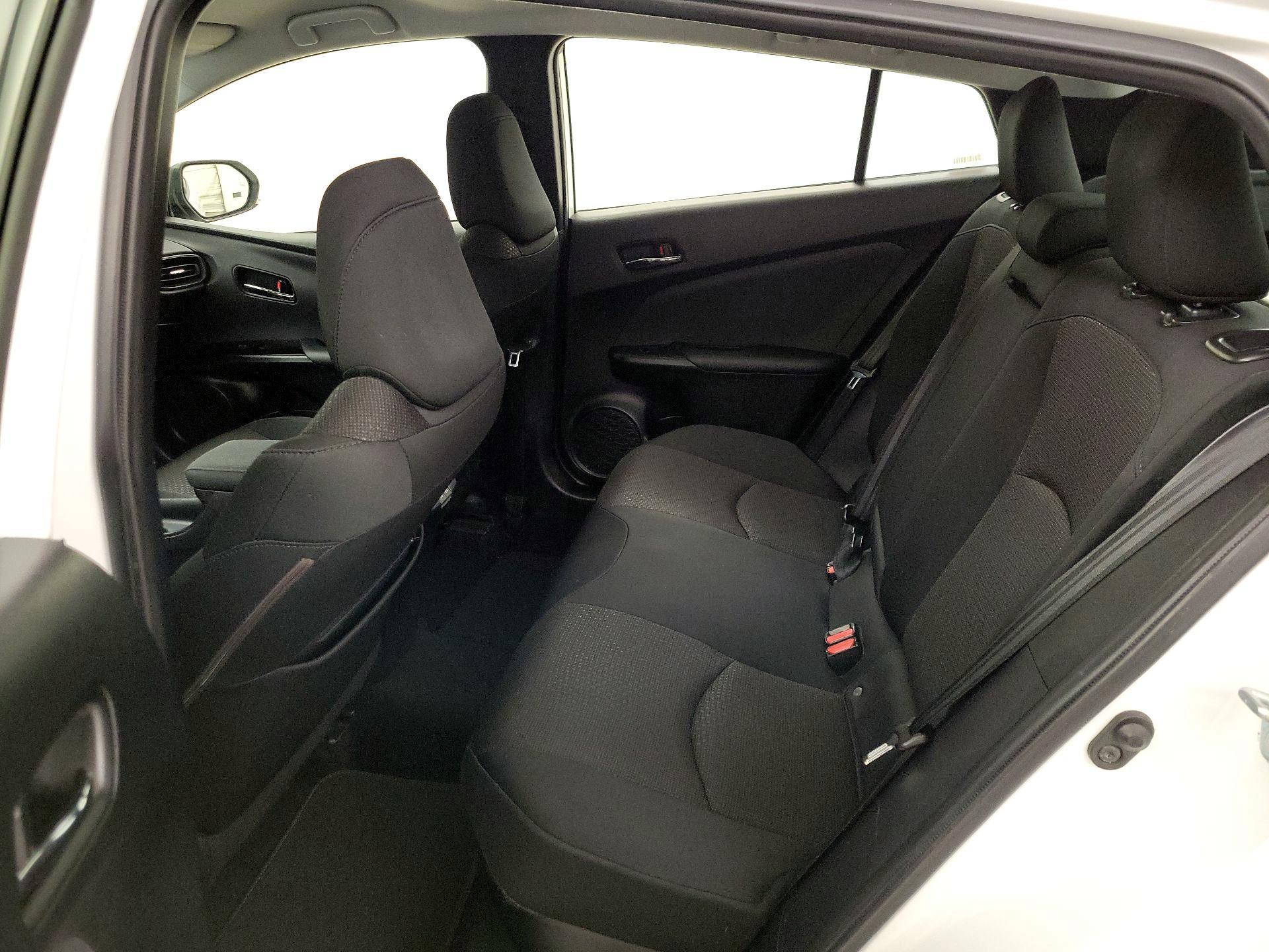 Thumbnail: 2022 Toyota Prius - 19