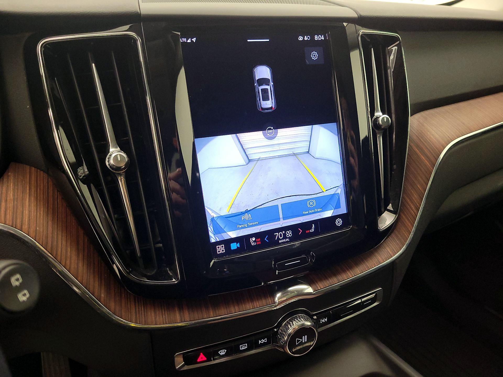 Thumbnail: 2023 Volvo XC60 - 14